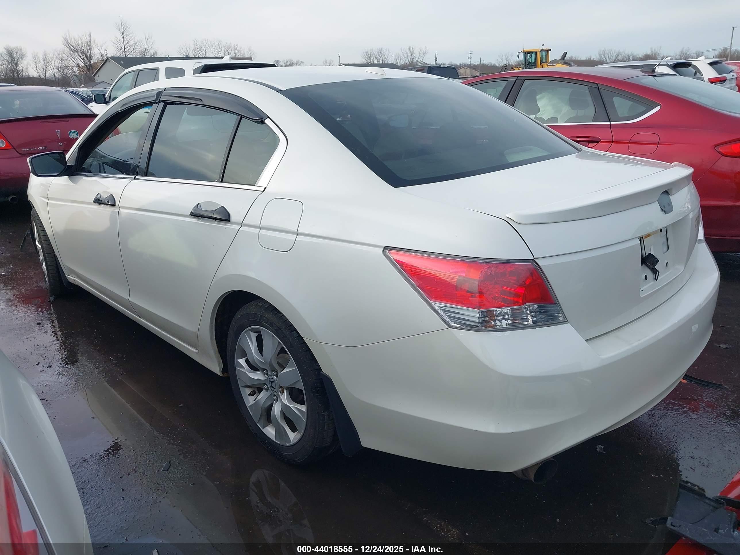 HONDA ACCORD image 3