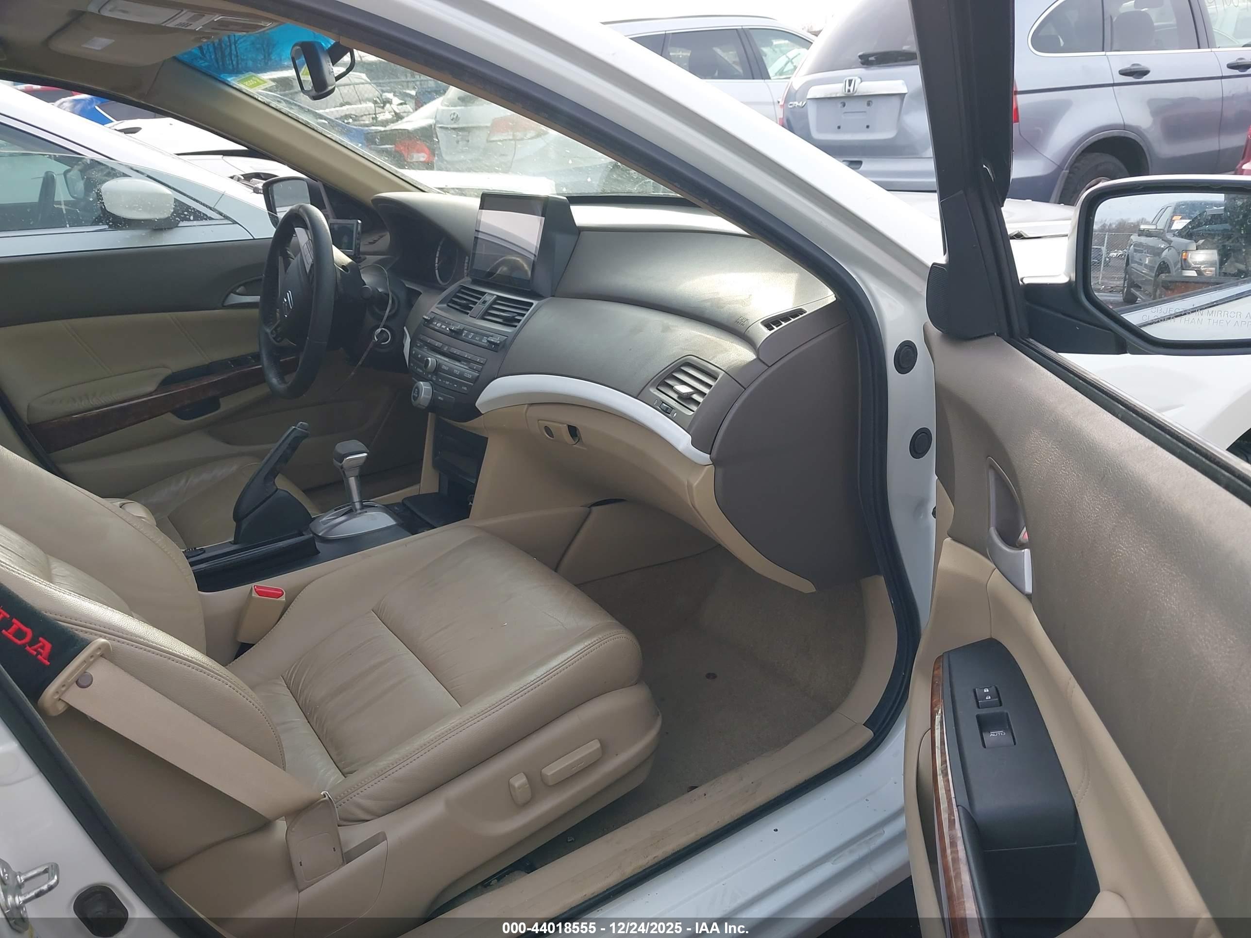HONDA ACCORD image 5