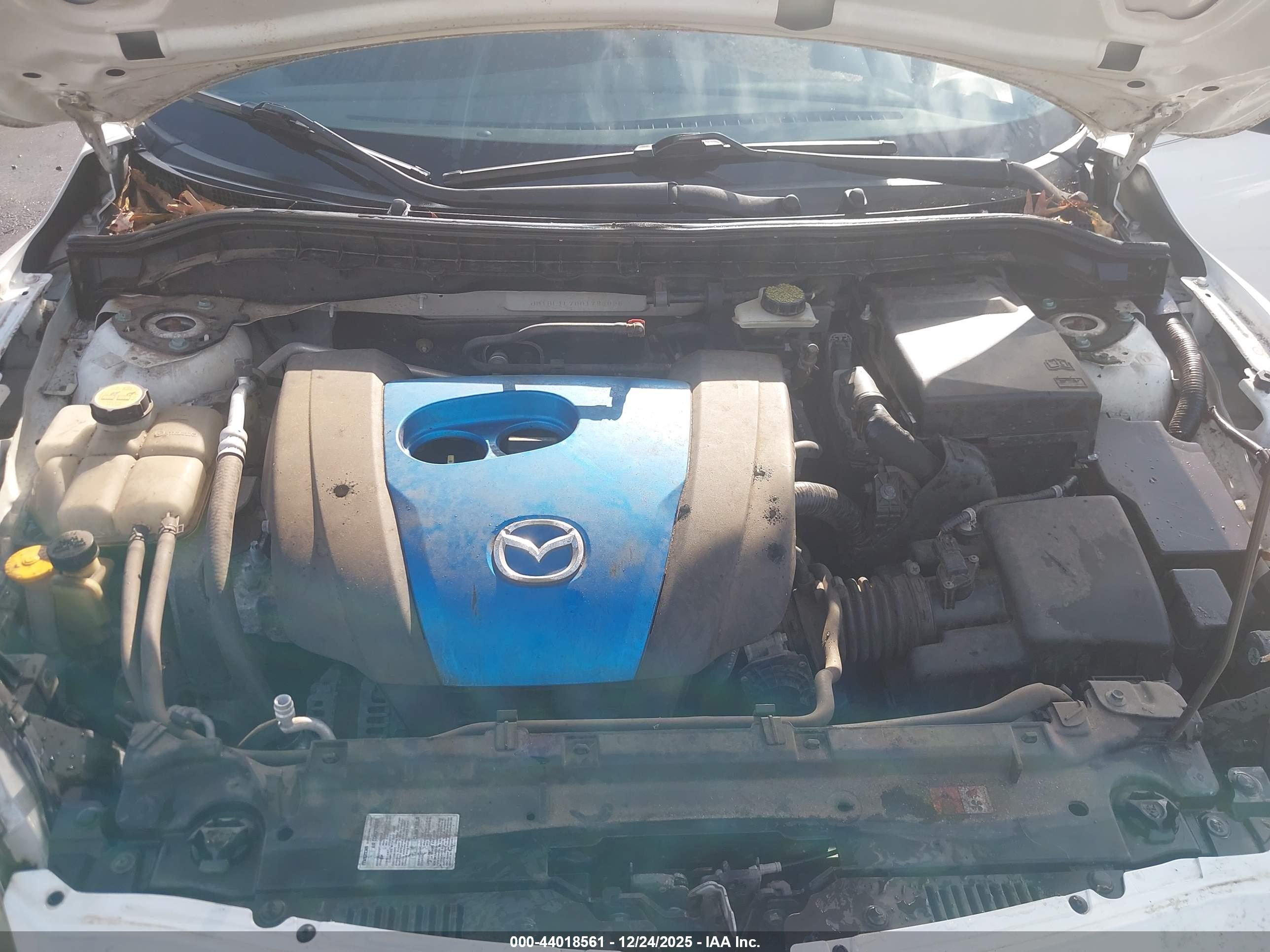 MAZDA MAZDA3 image 10