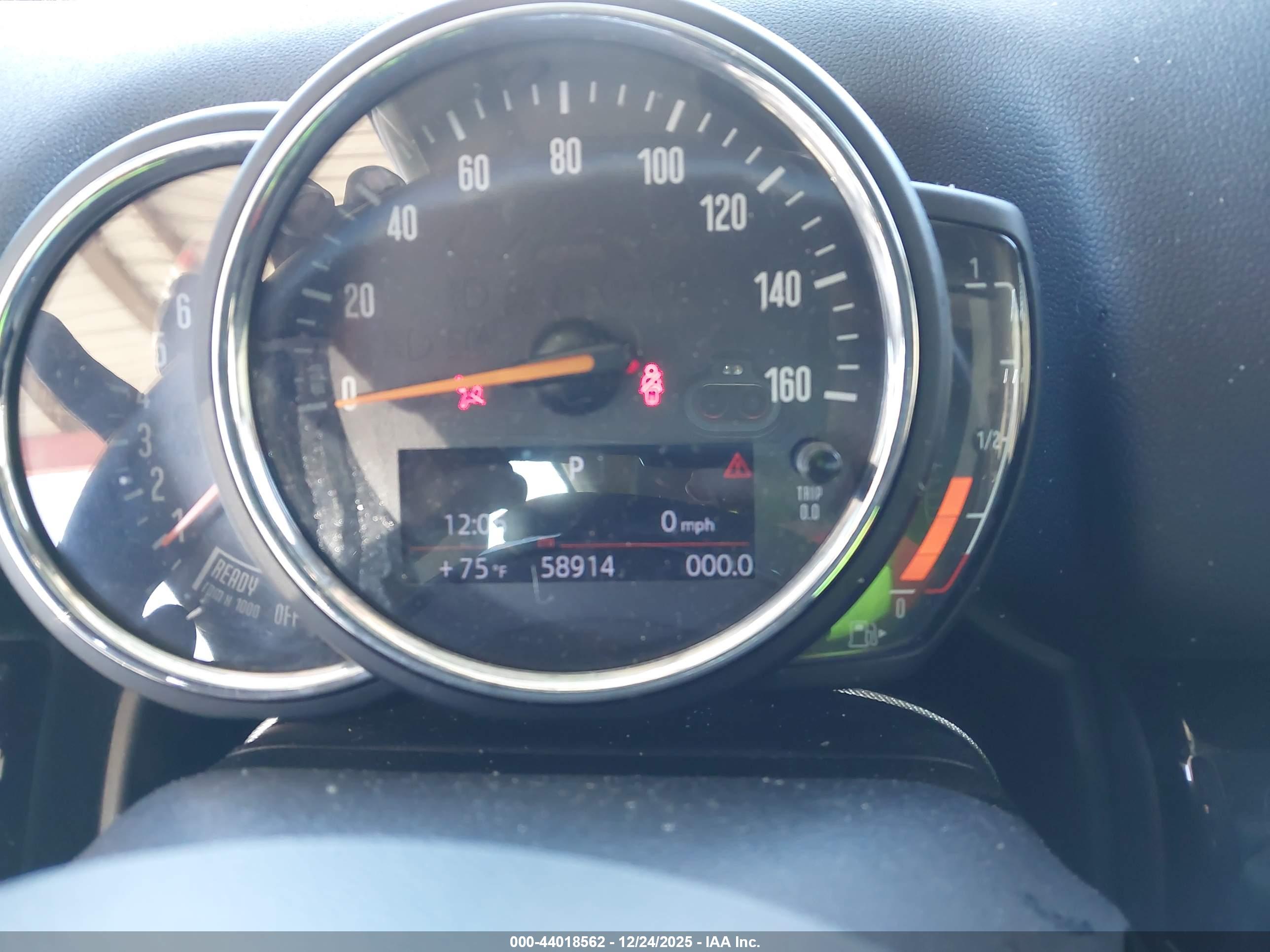 MINI COUNTRYMAN image 7