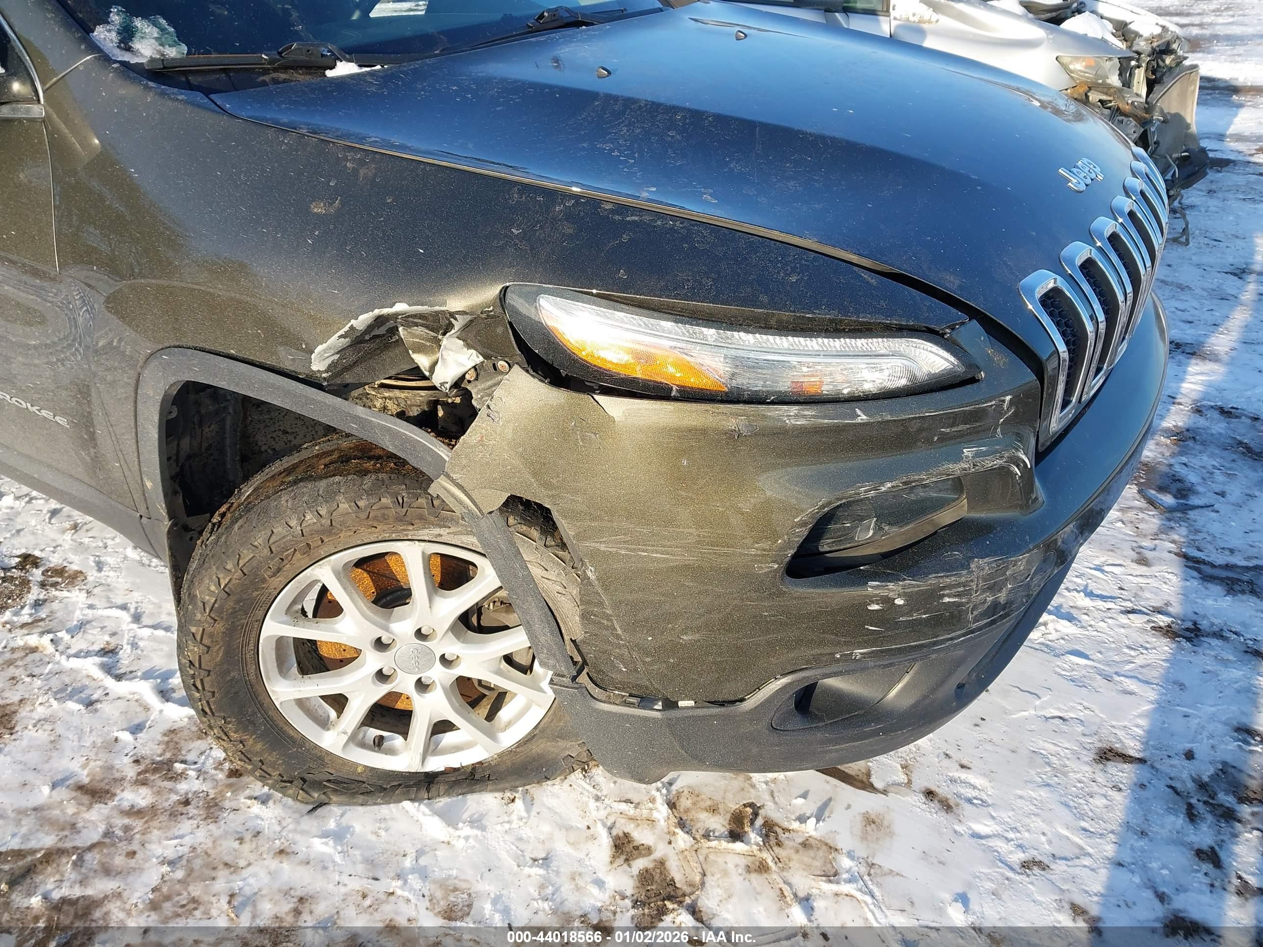 JEEP CHEROKEE image 6