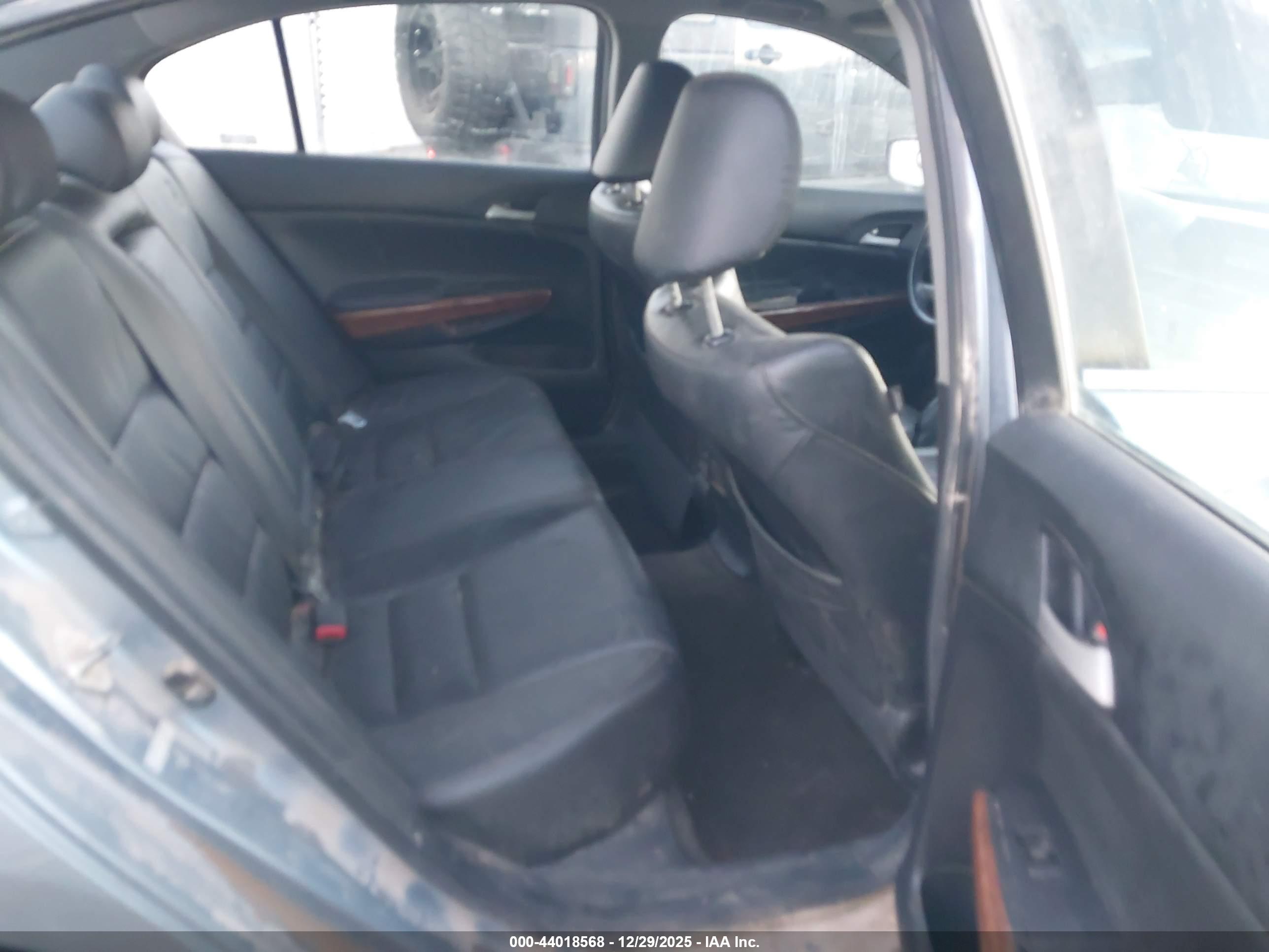 HONDA ACCORD image 8