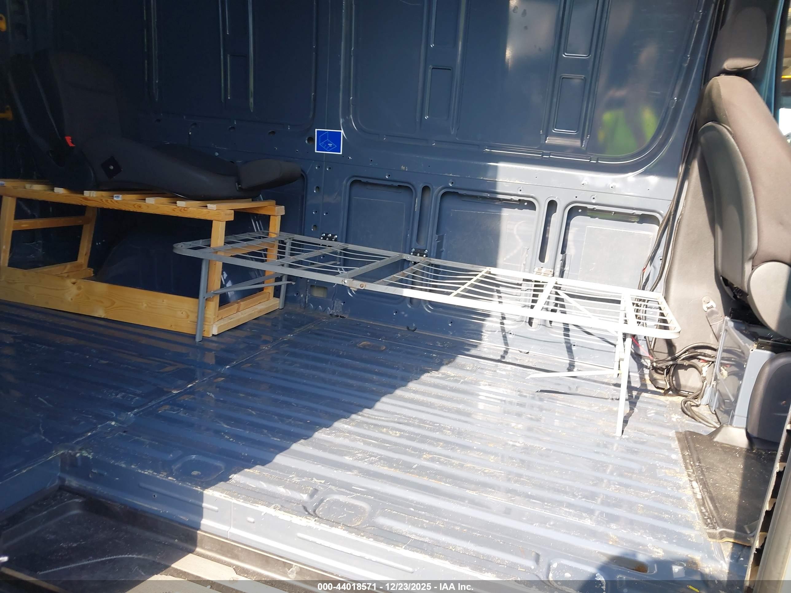 MERCEDES-BENZ SPRINTER image 8