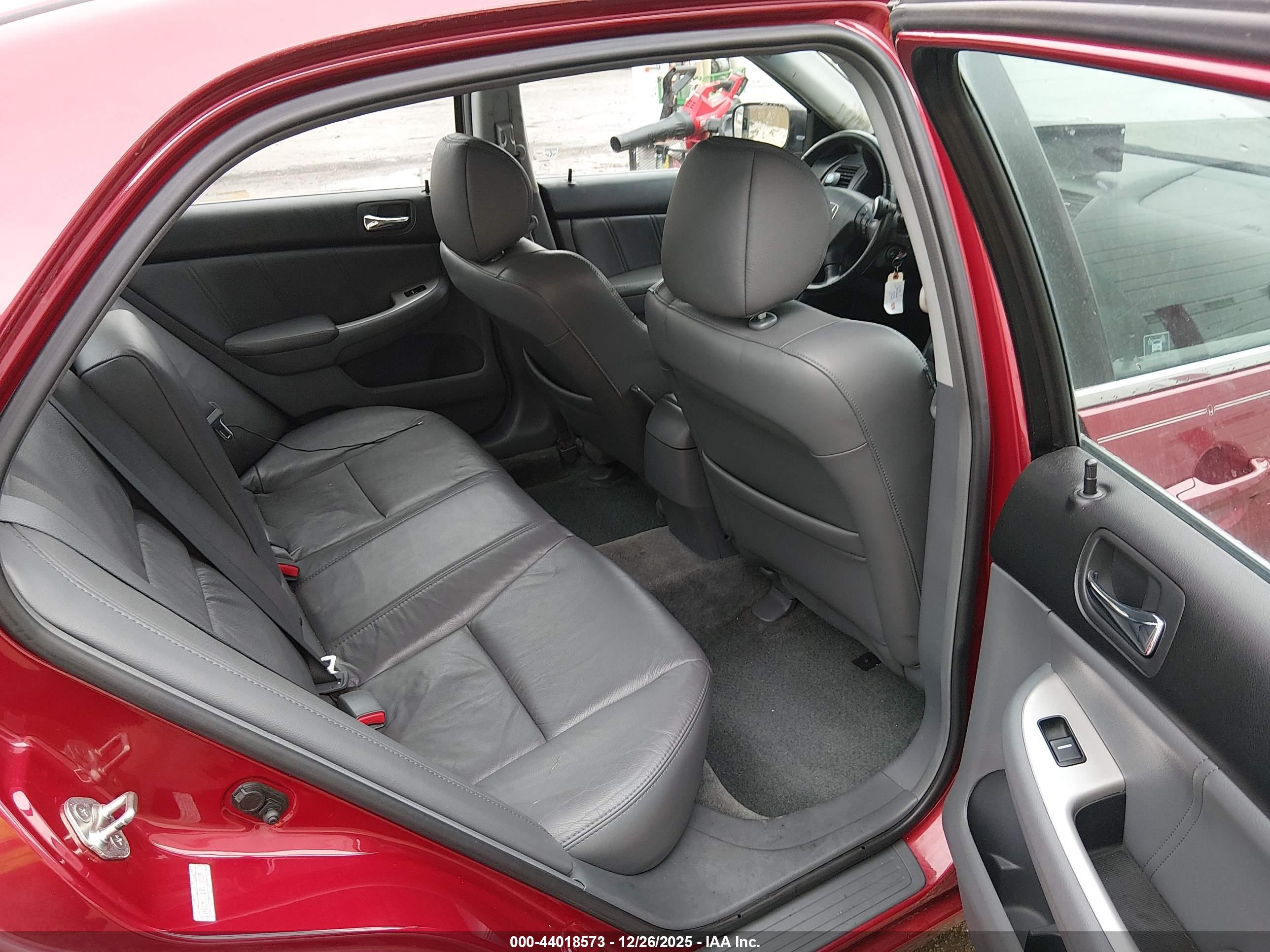 HONDA ACCORD image 8