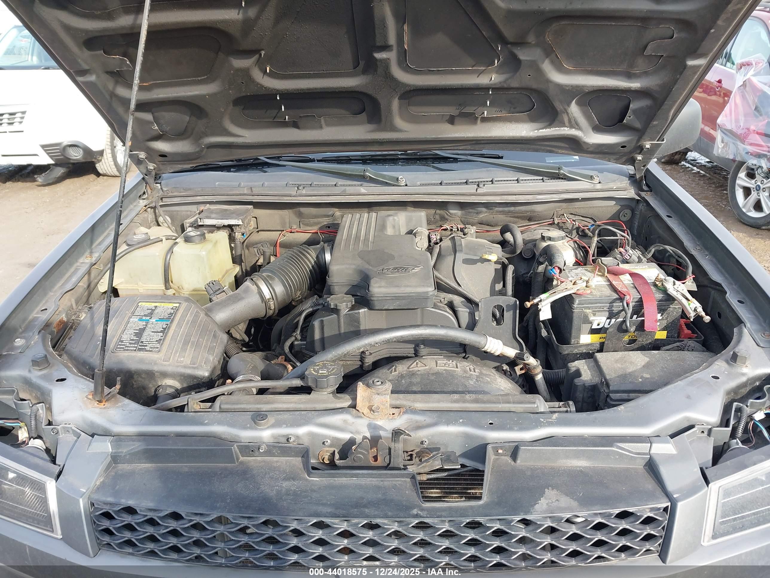 CHEVROLET COLORADO image 10