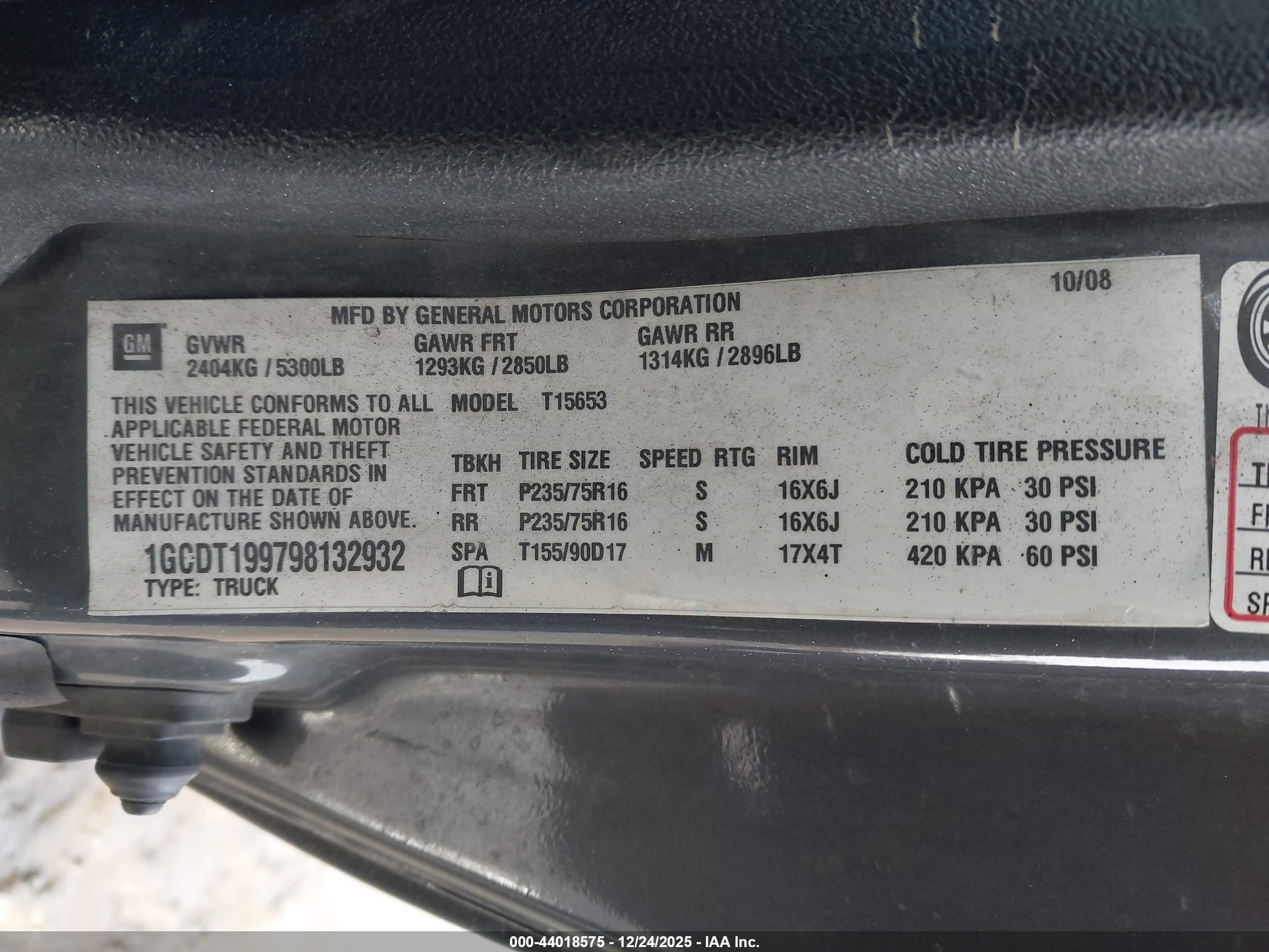CHEVROLET COLORADO image 9