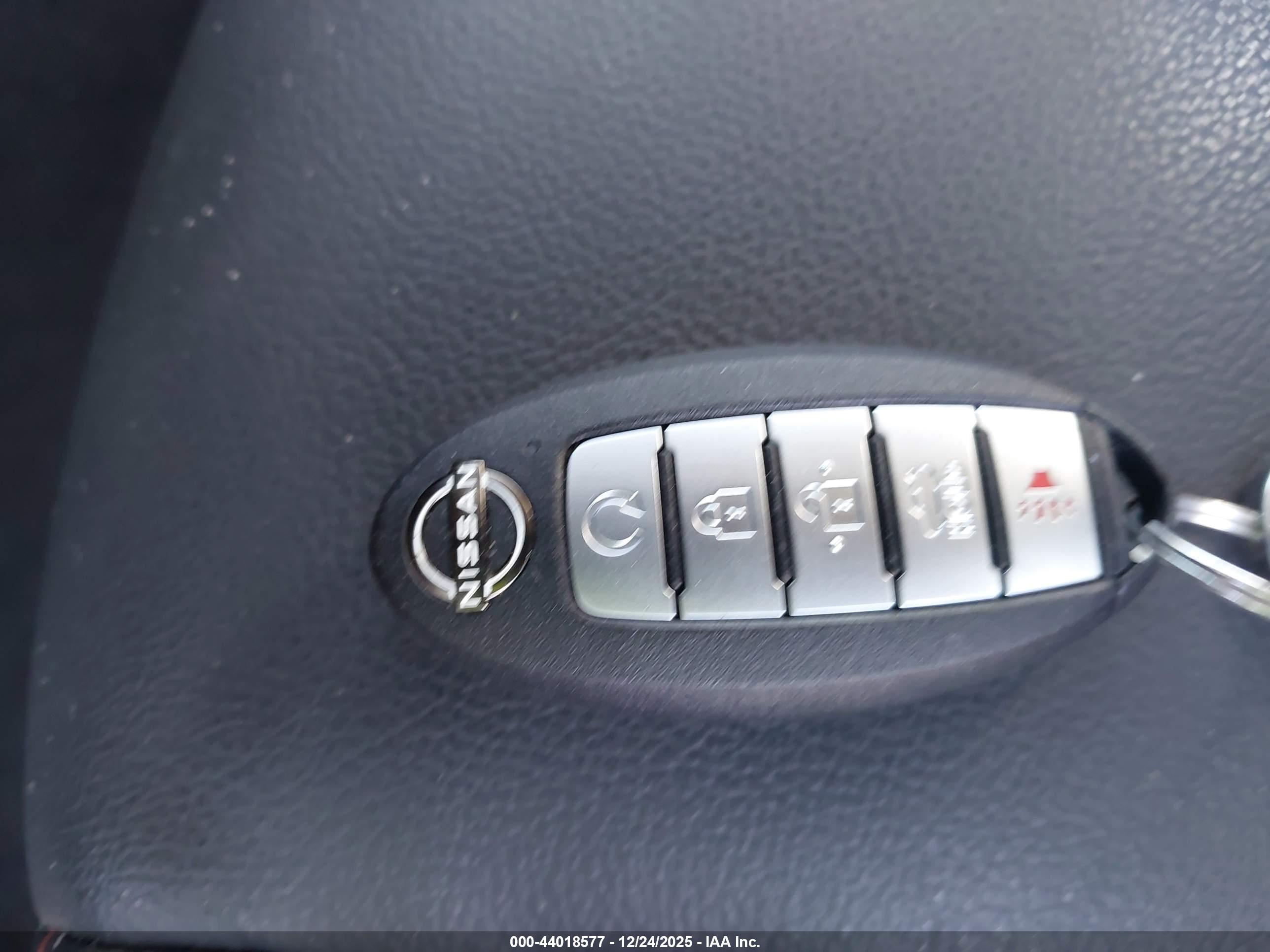 NISSAN ALTIMA image 11