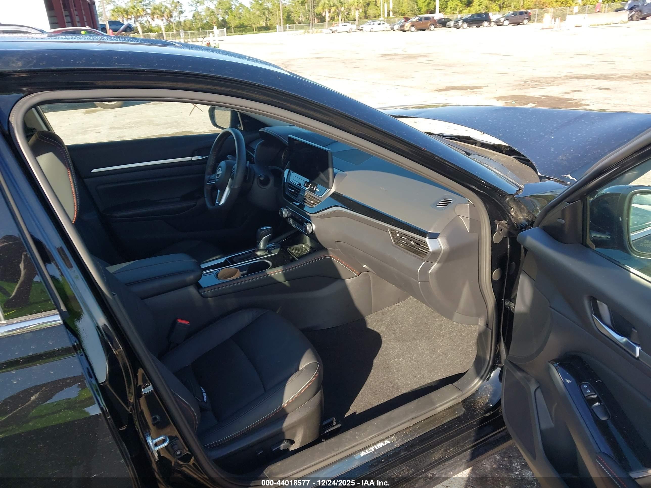 NISSAN ALTIMA image 5