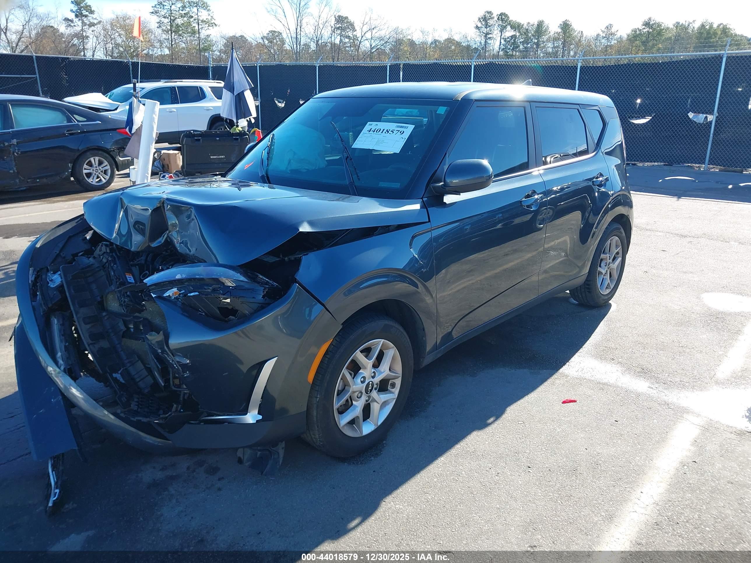 KIA SOUL image 2