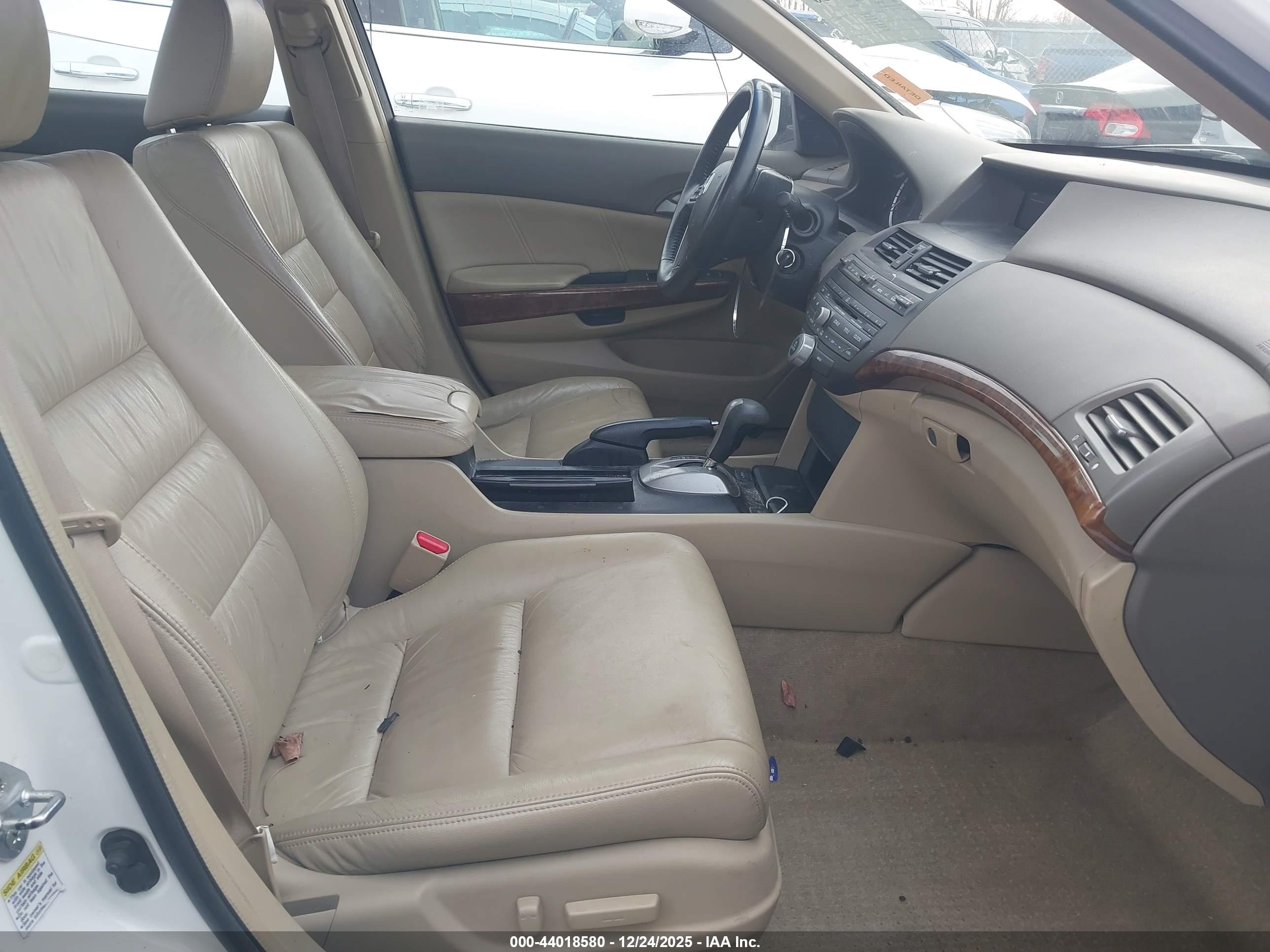 HONDA ACCORD image 5