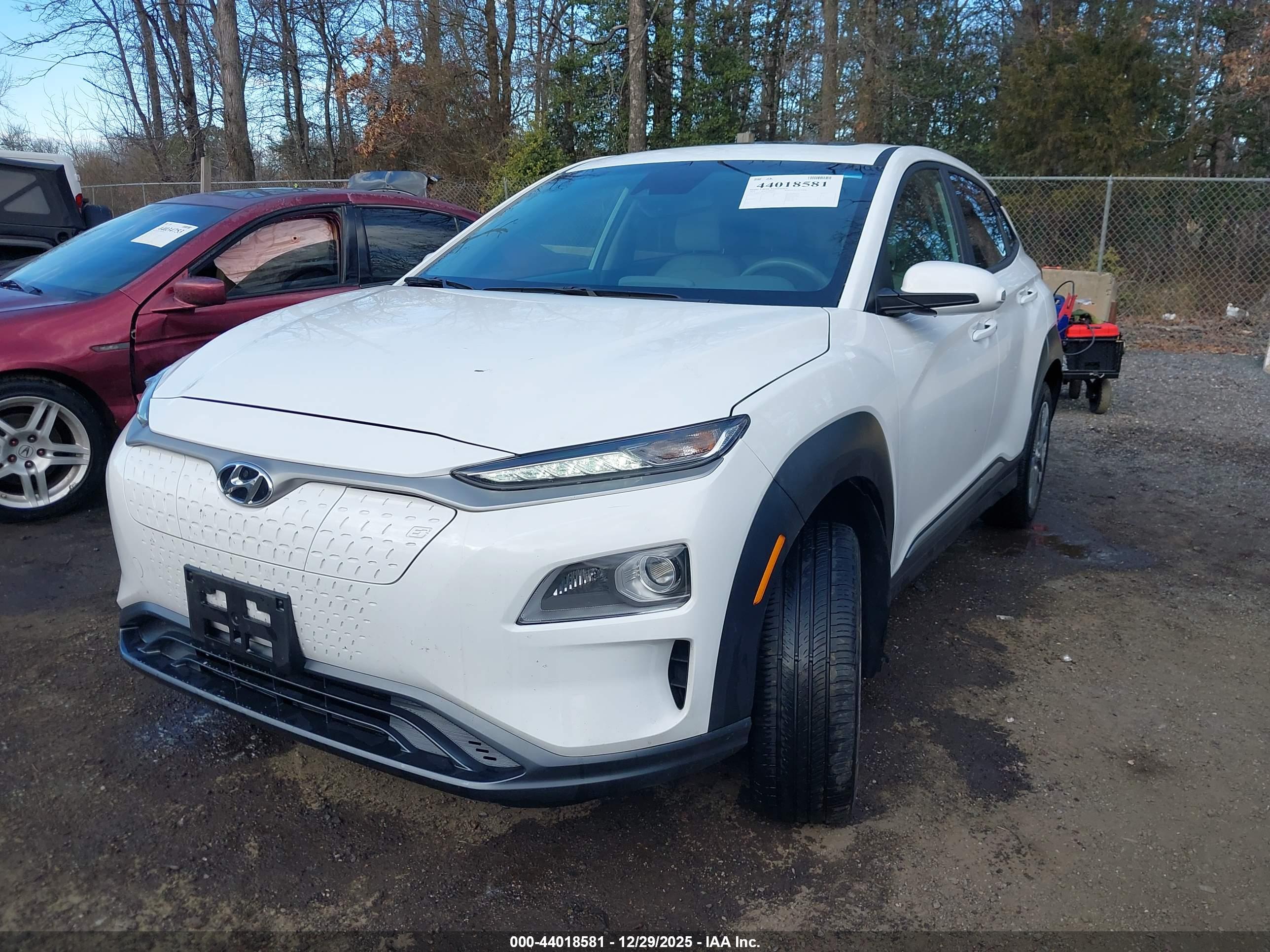 HYUNDAI KONA image 6
