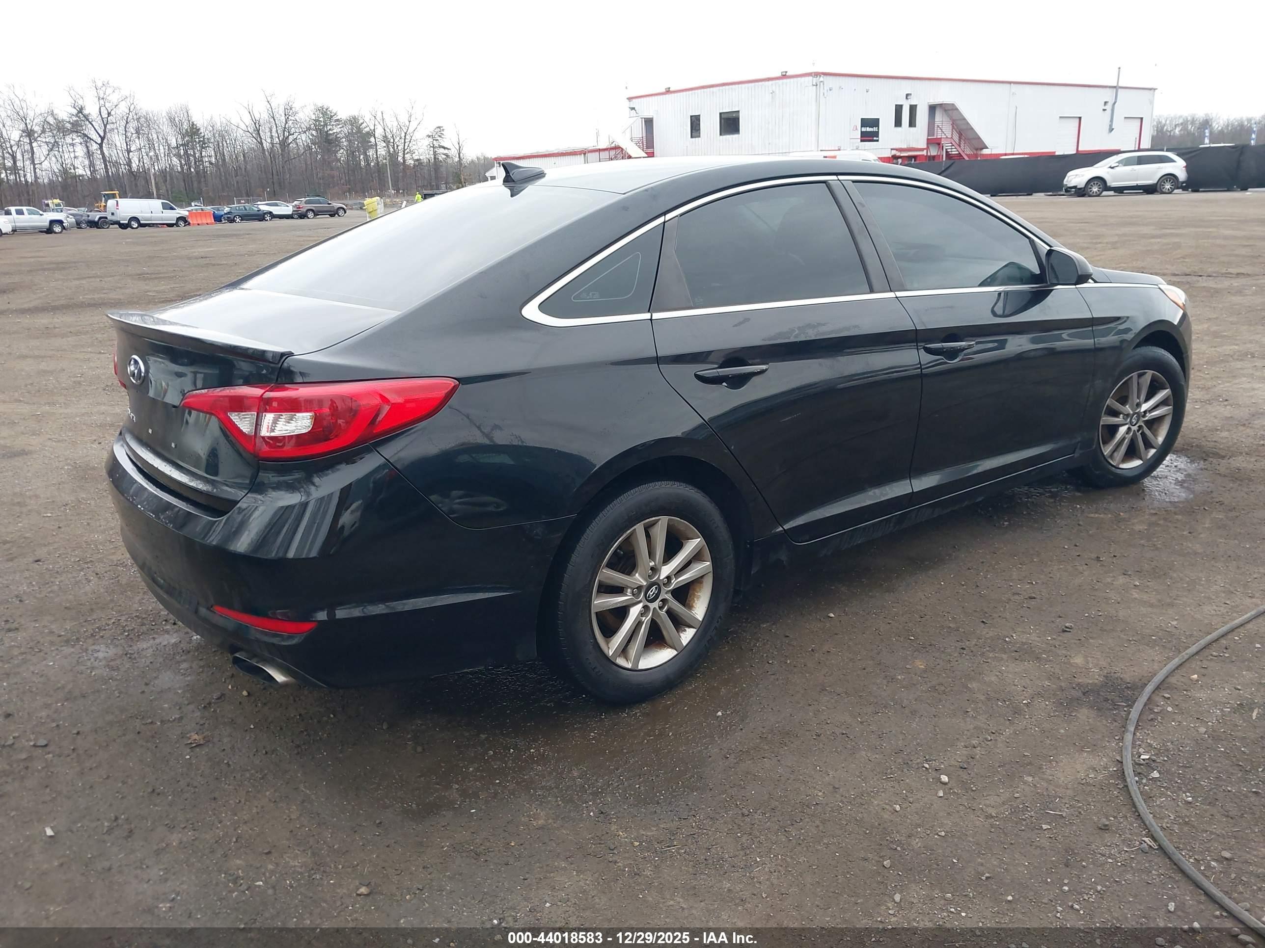 HYUNDAI SONATA image 4