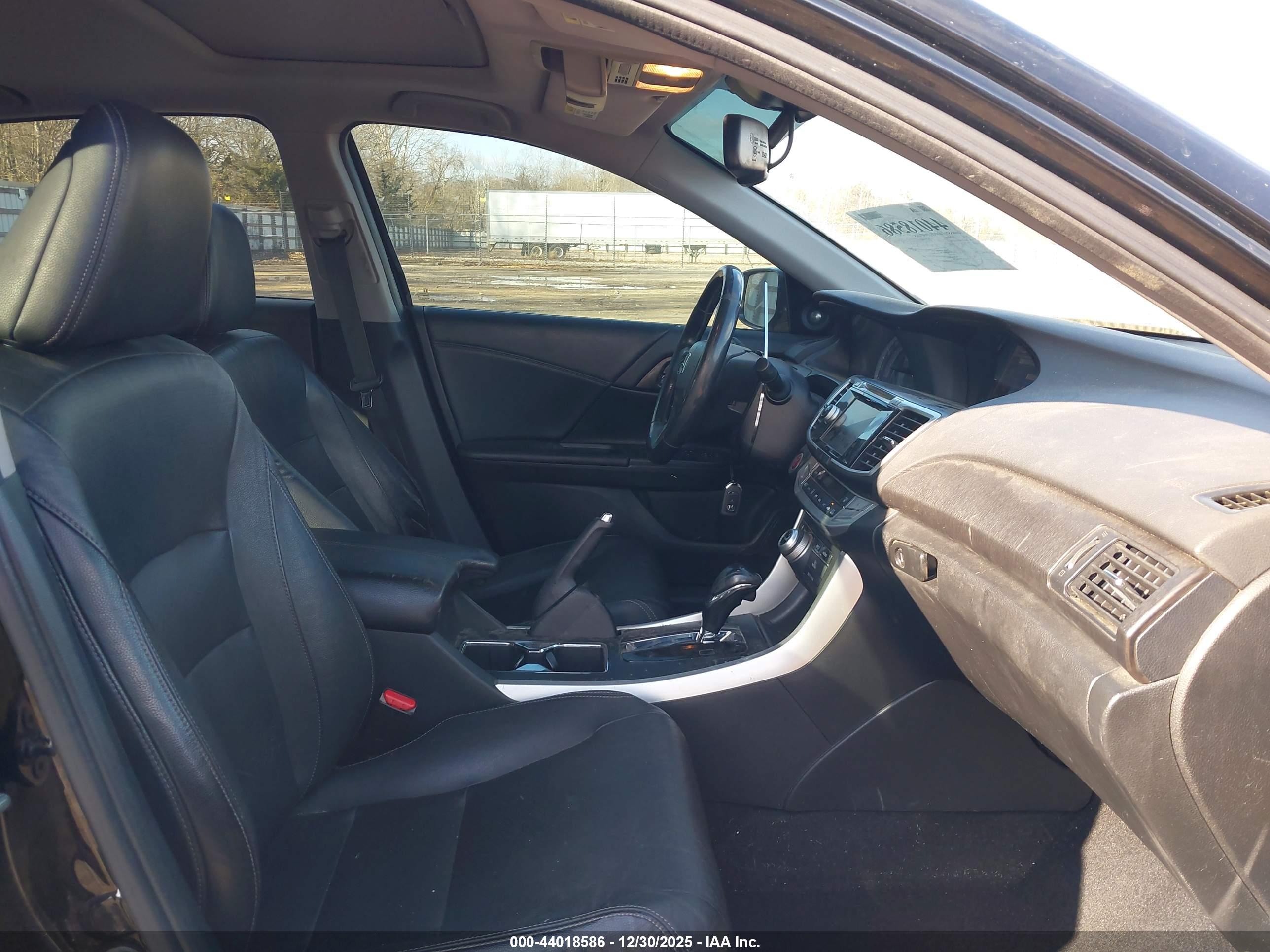 HONDA ACCORD image 5