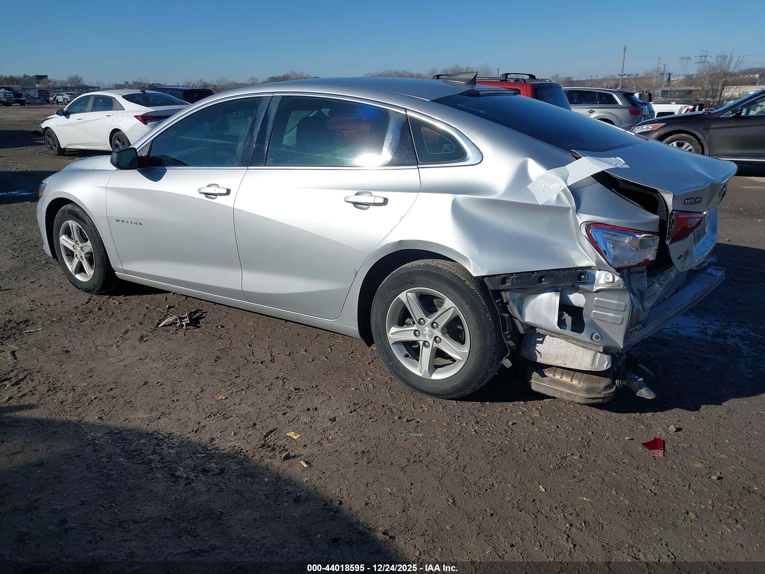 CHEVROLET MALIBU image 3