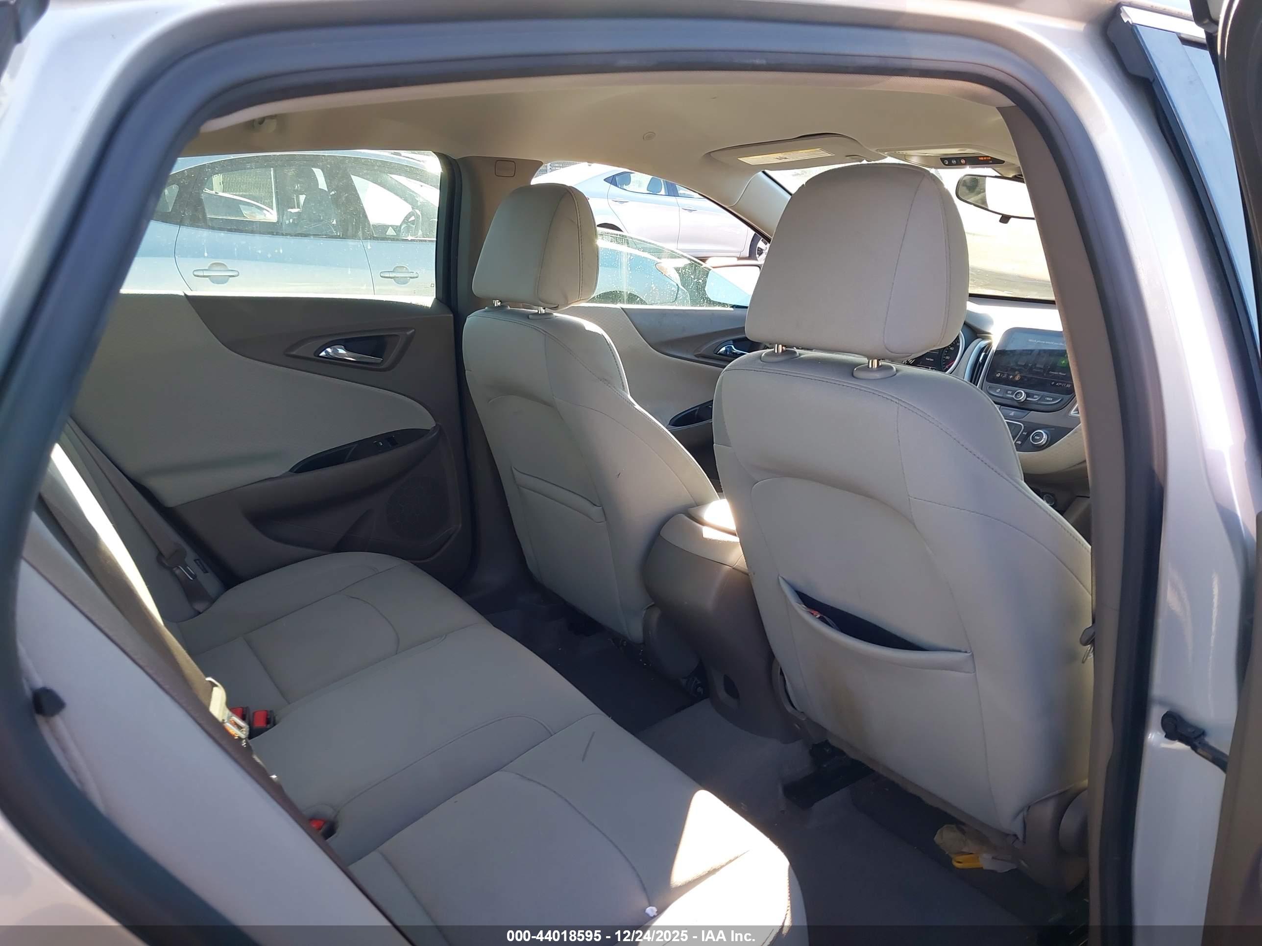CHEVROLET MALIBU image 8