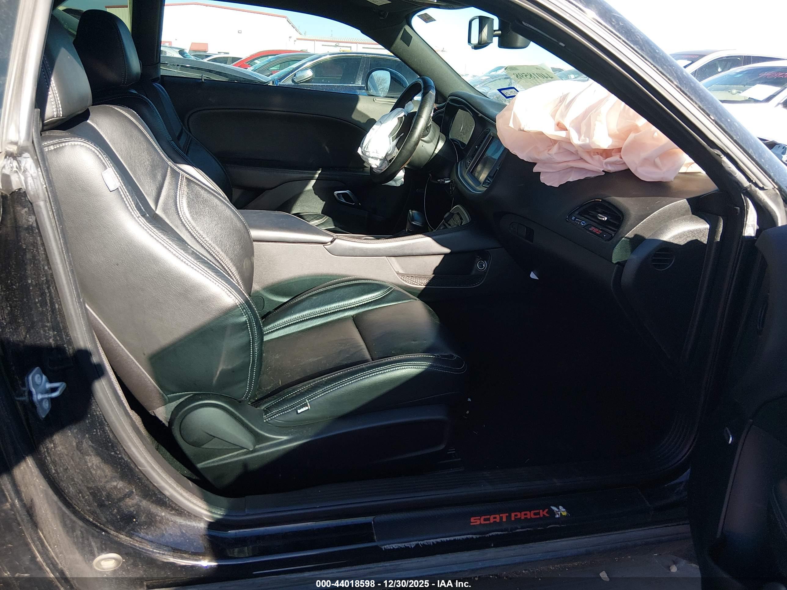 DODGE CHALLENGER image 5