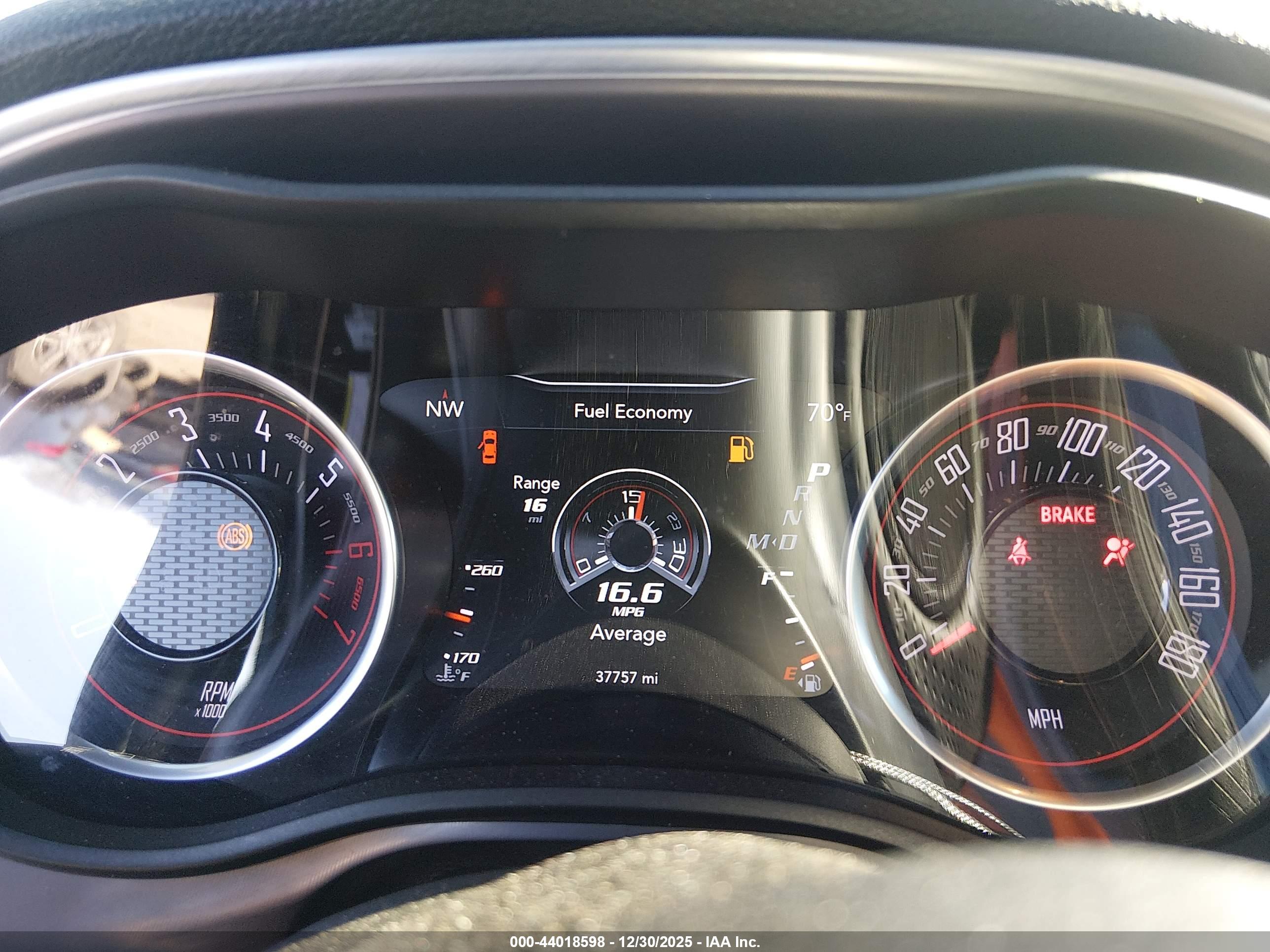 DODGE CHALLENGER image 7