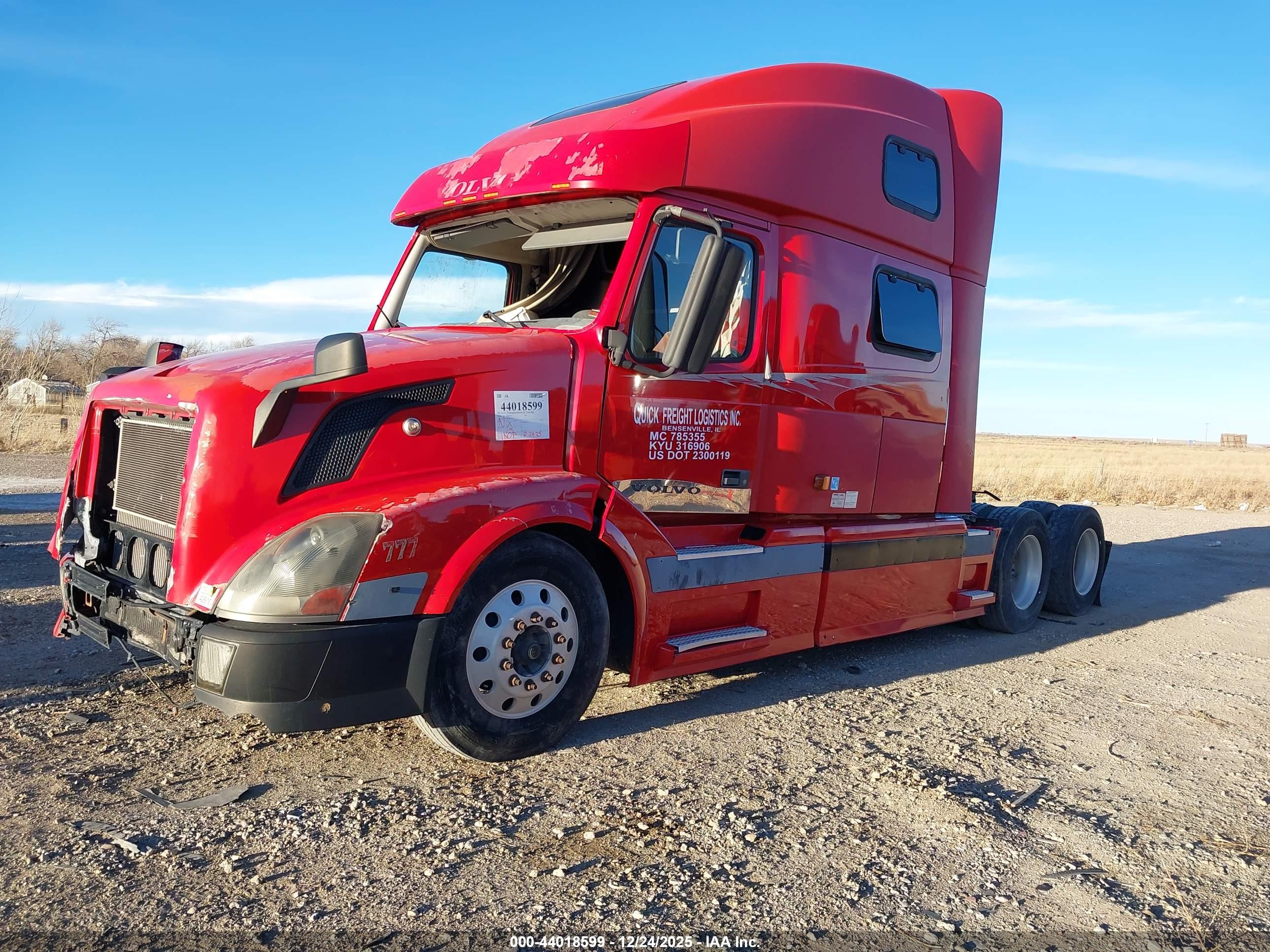 VOLVO VN image 2