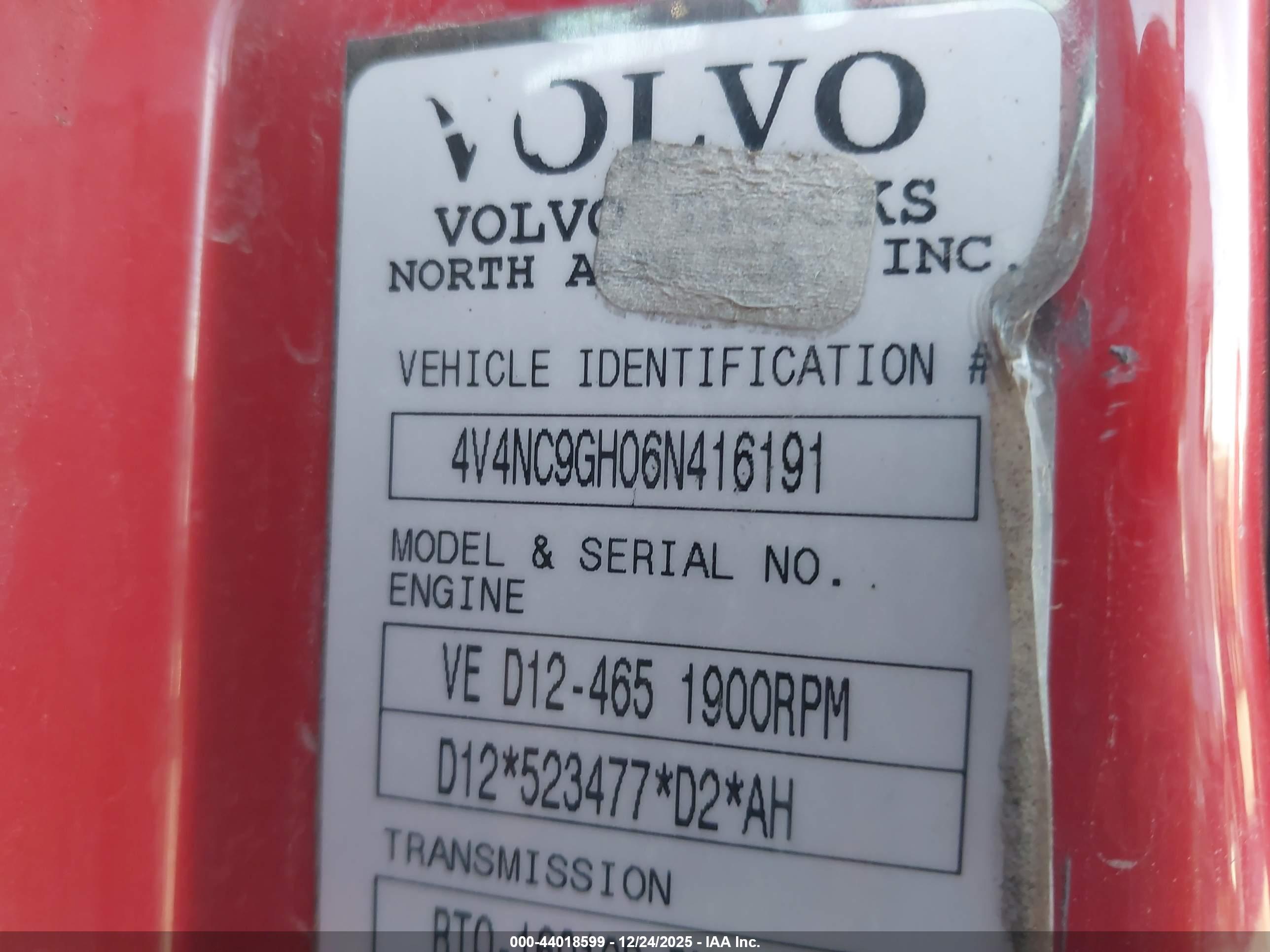 VOLVO VN image 9