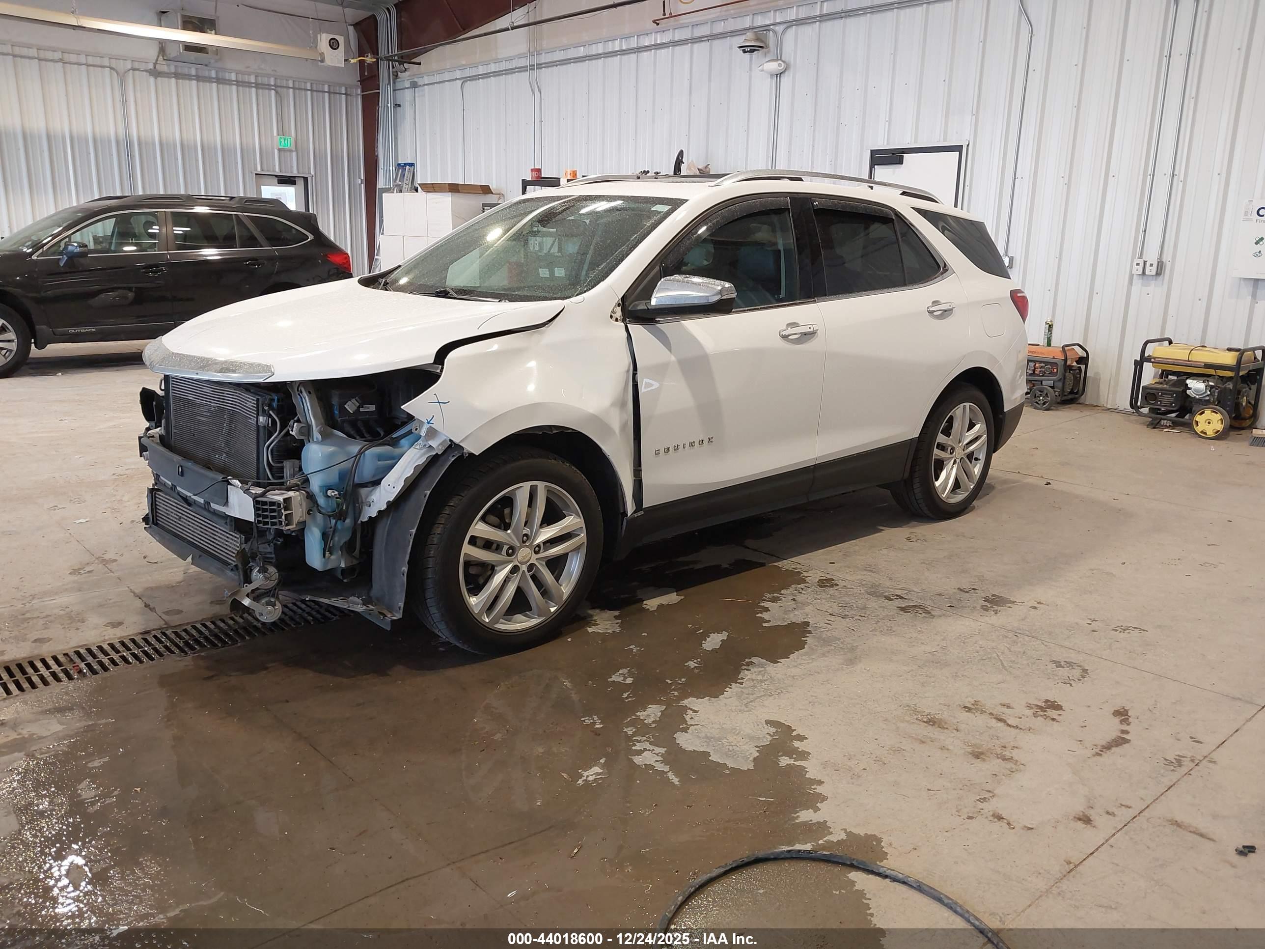 CHEVROLET EQUINOX image 2