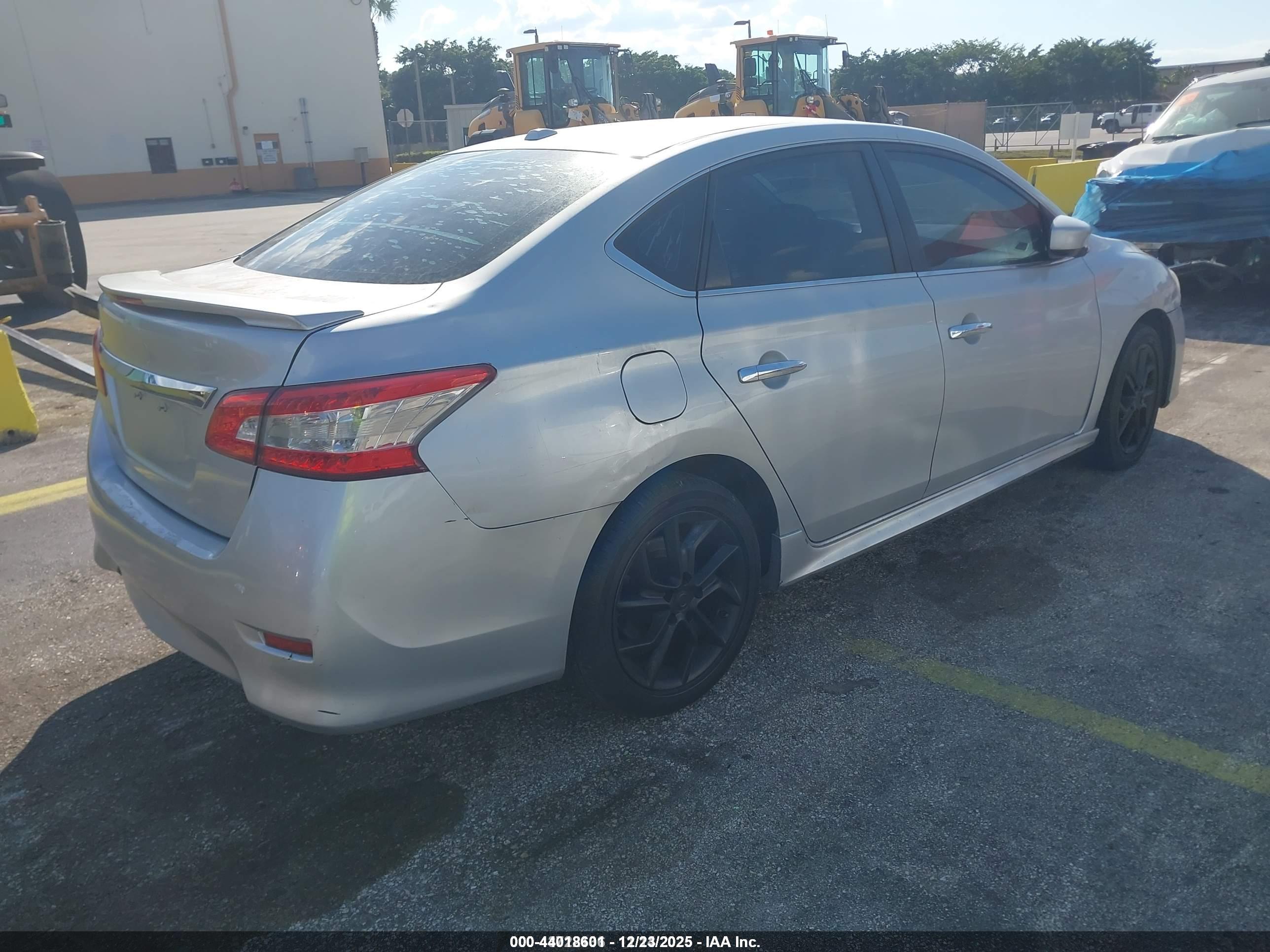 NISSAN SENTRA image 4