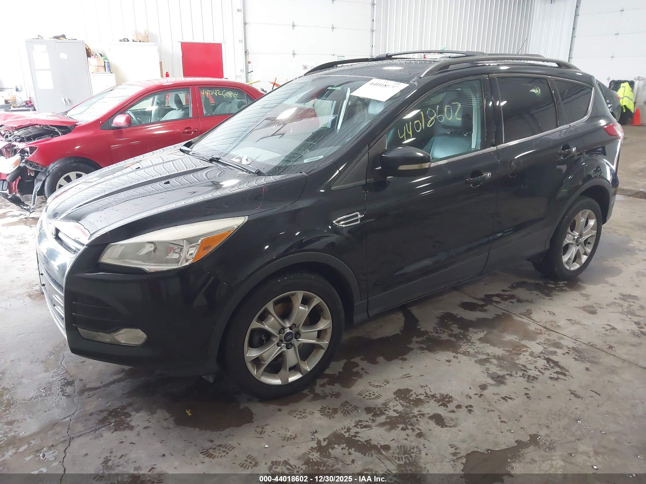 FORD ESCAPE image 2