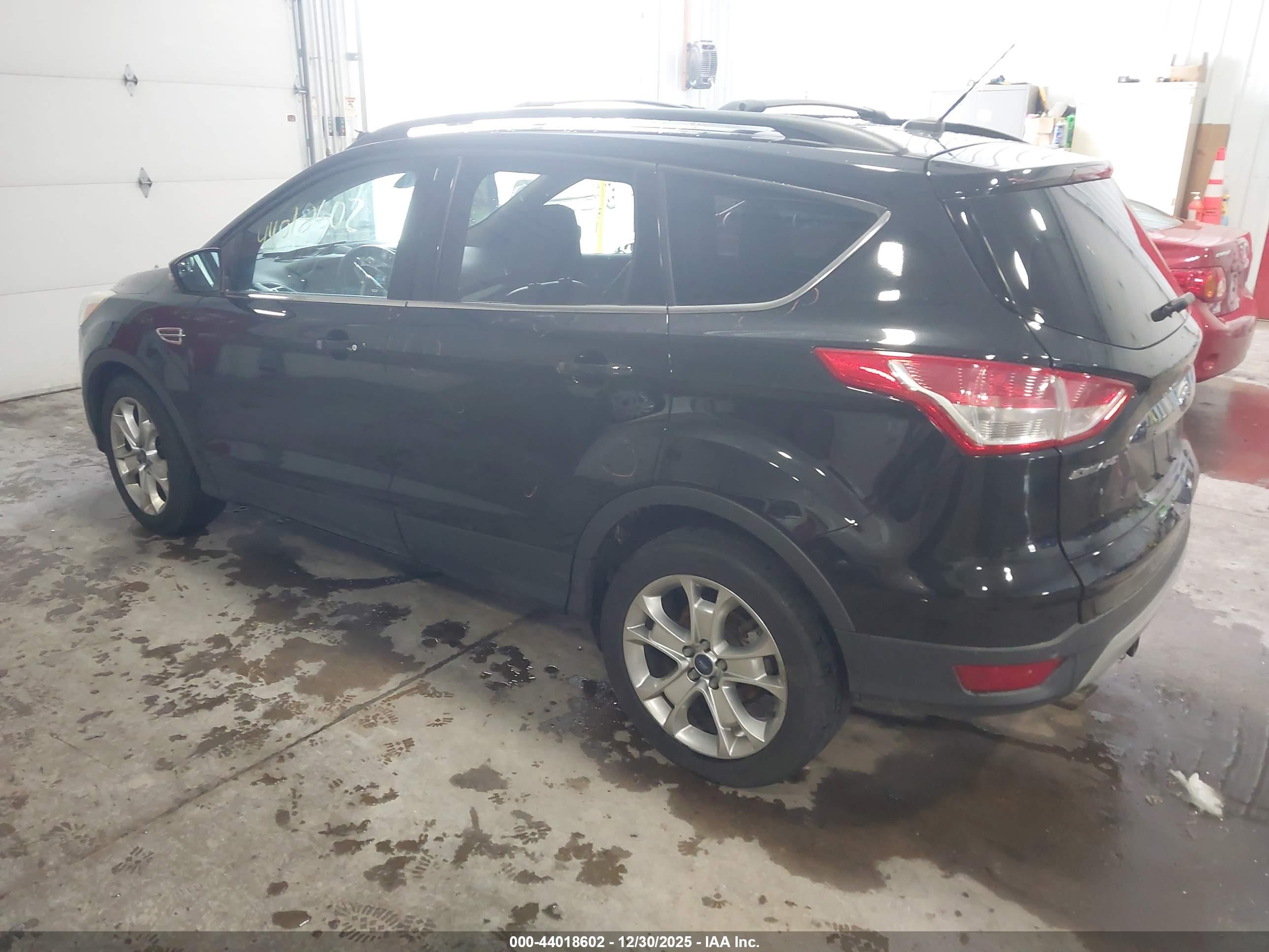 FORD ESCAPE image 3