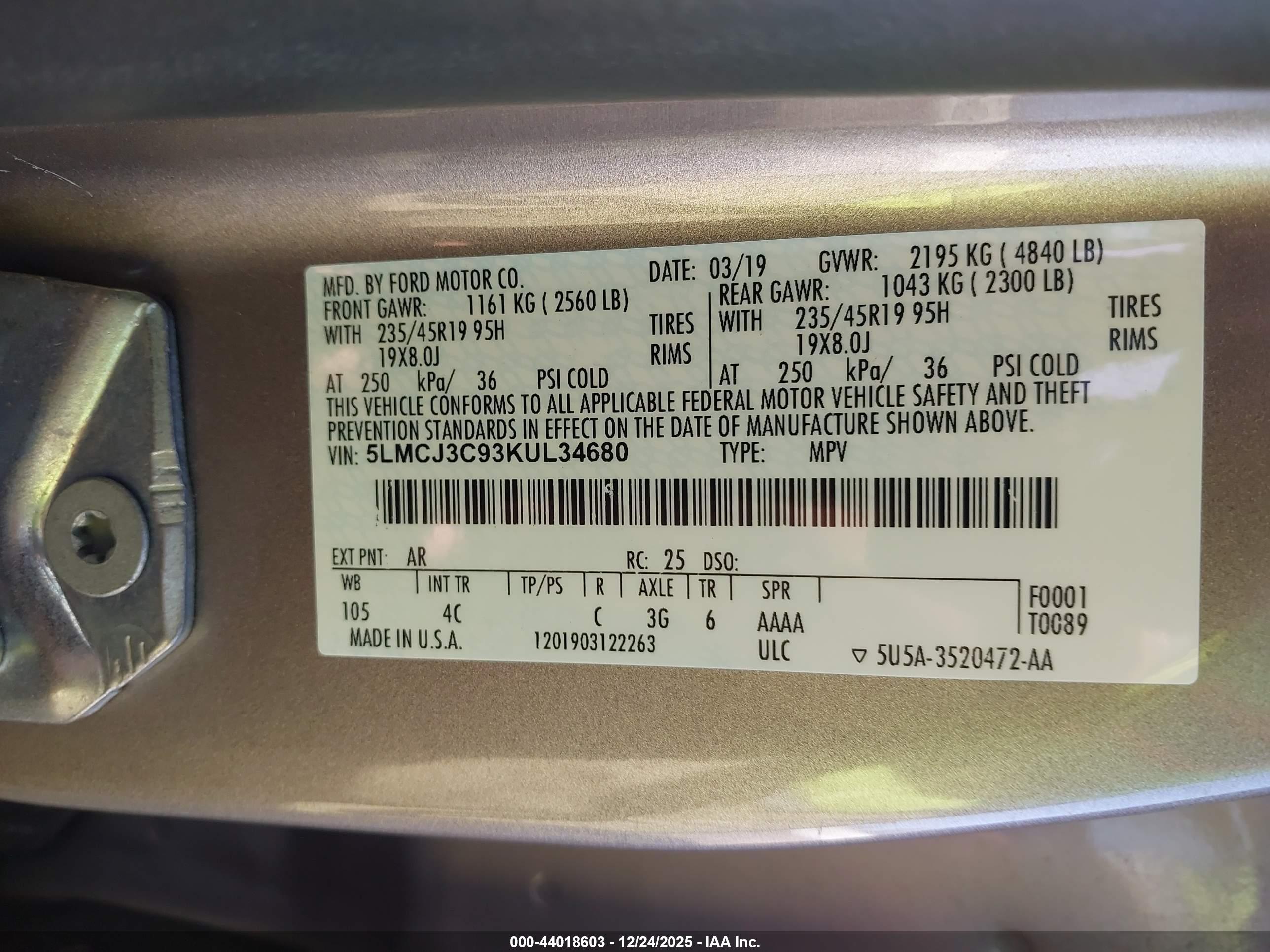 LINCOLN MKC image 9