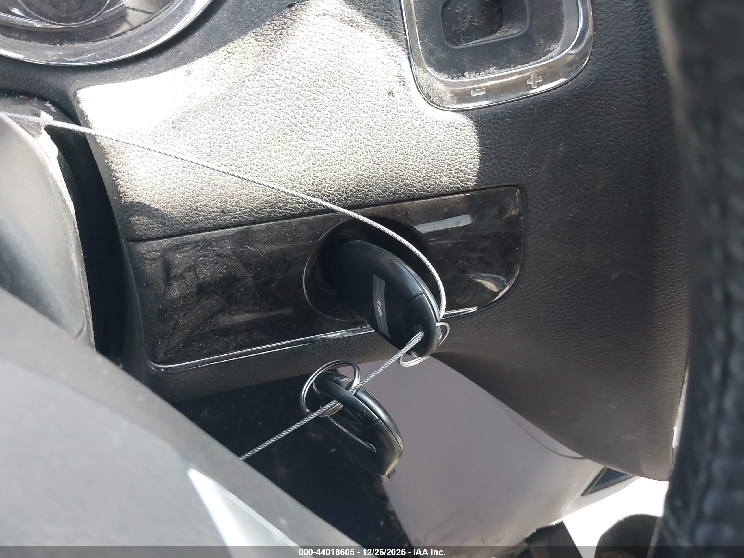 CHRYSLER TOWN image 11