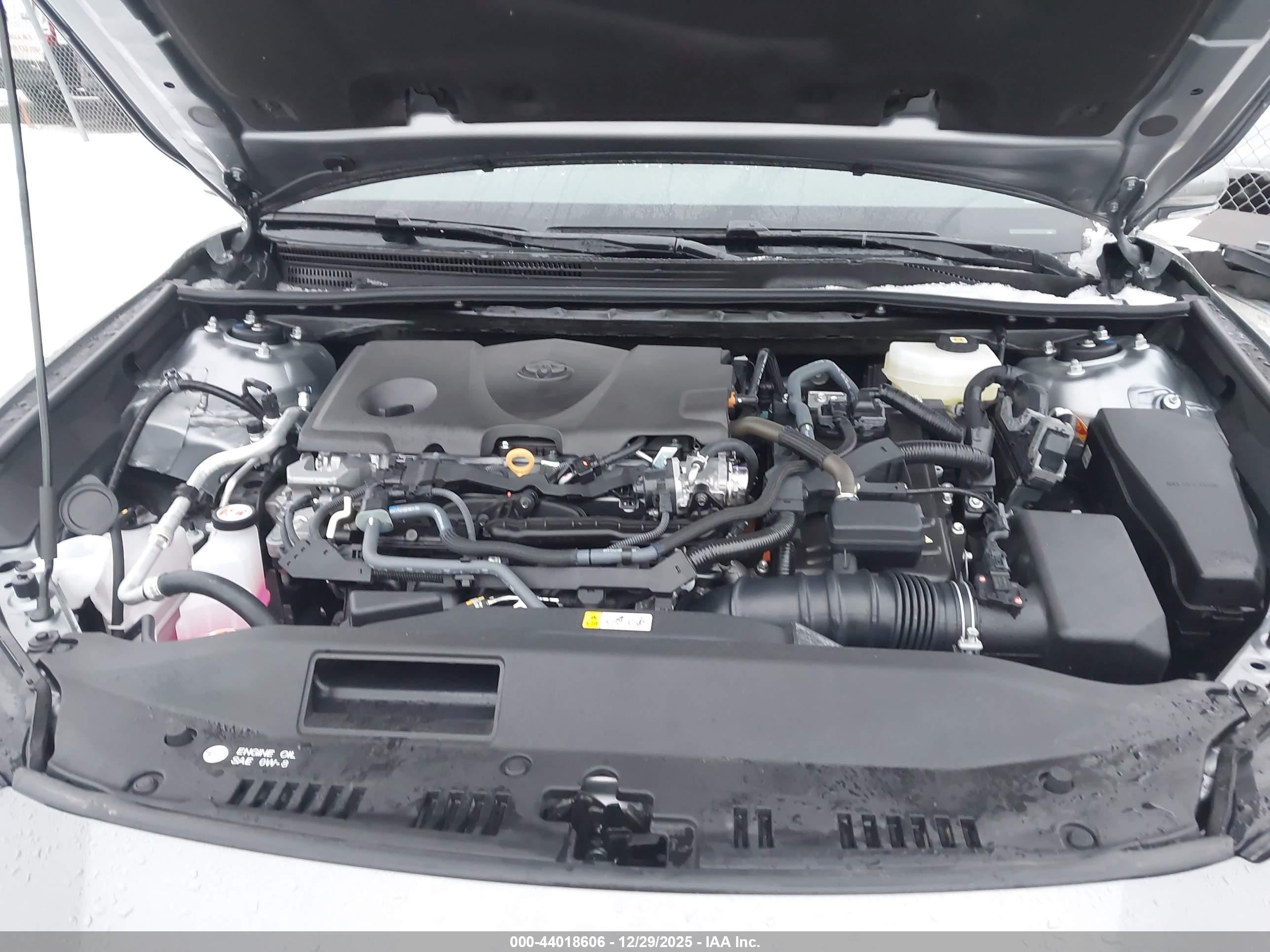 TOYOTA CAMRY image 10