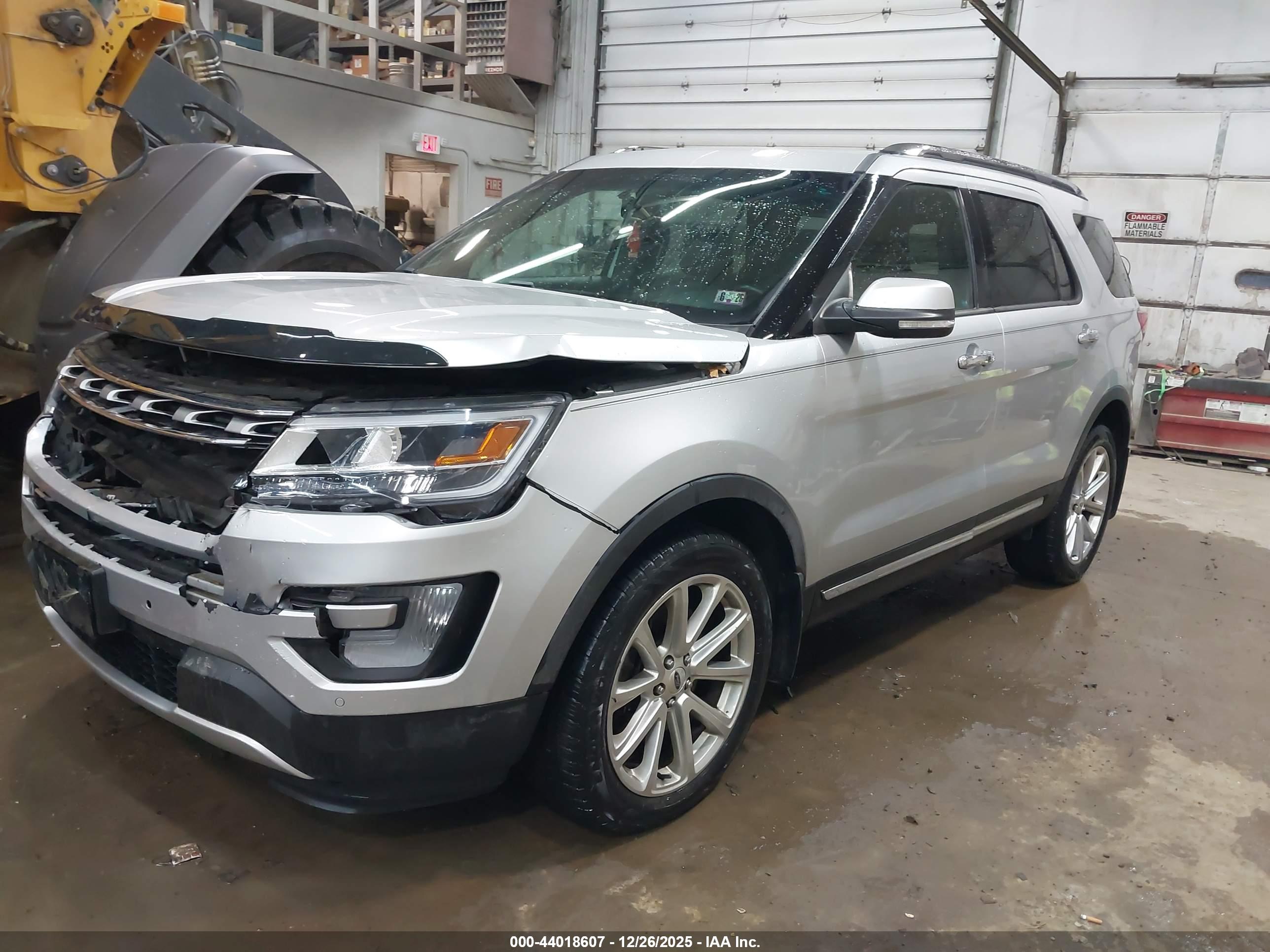 FORD EXPLORER image 2