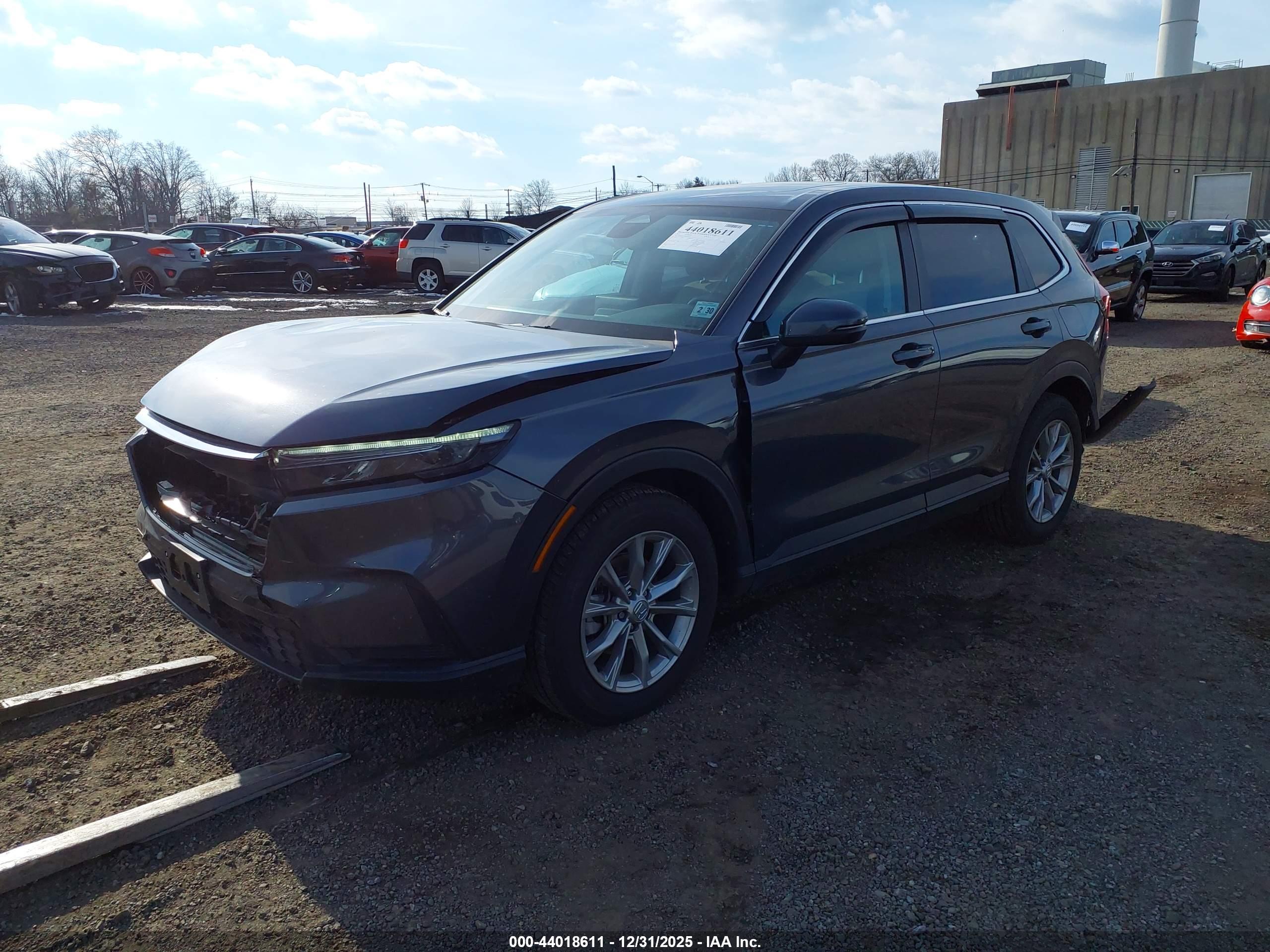 HONDA CR-V image 2