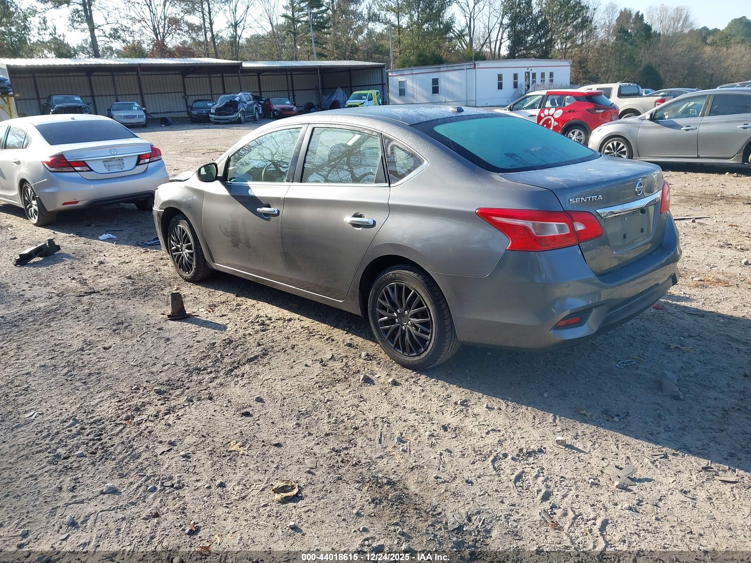 NISSAN SENTRA image 3