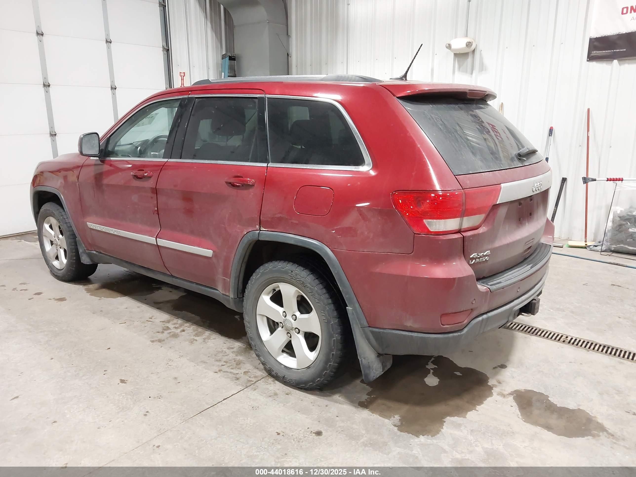JEEP GRAND image 3