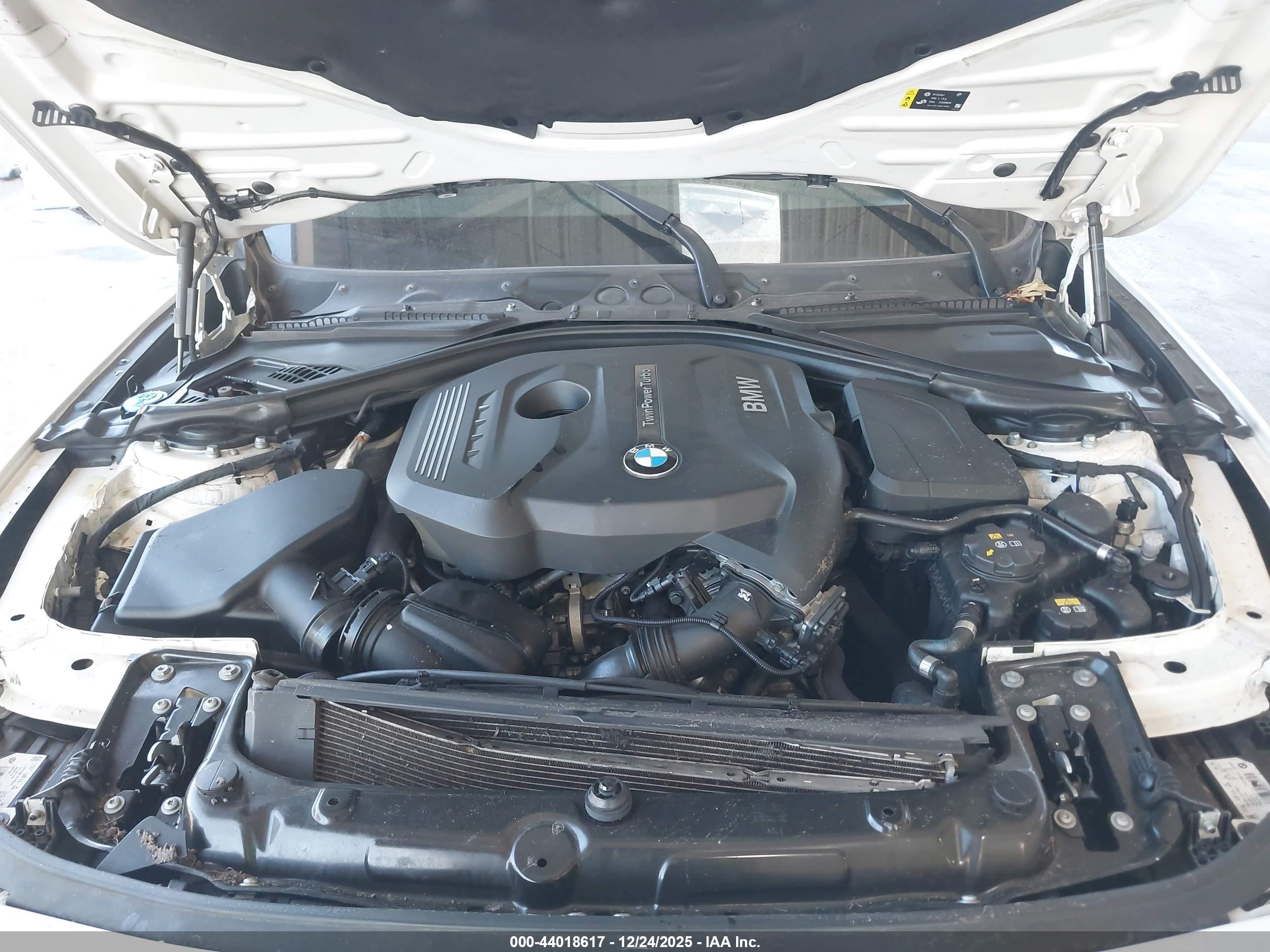 BMW 330I image 10