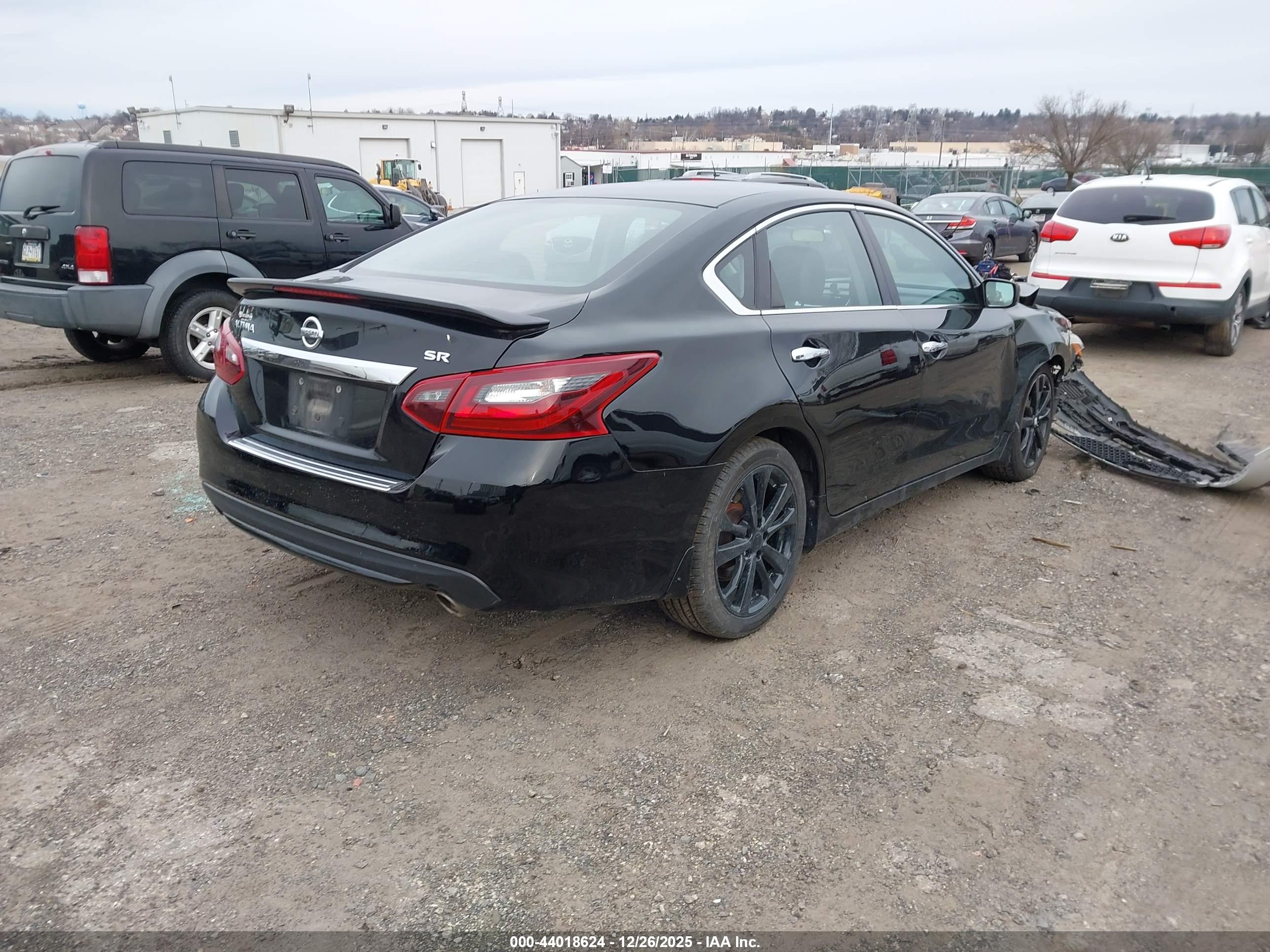 NISSAN ALTIMA image 4