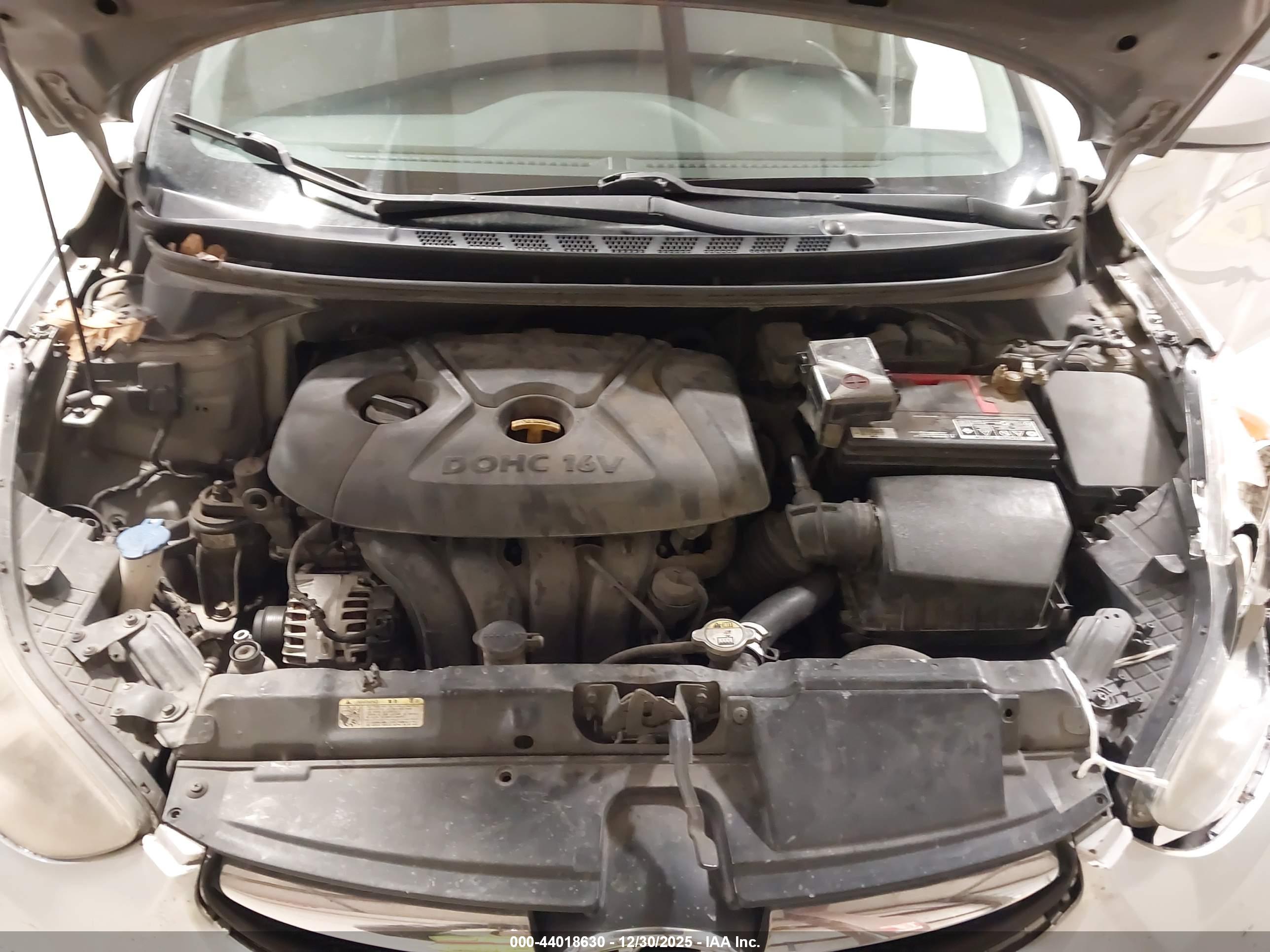 HYUNDAI ELANTRA image 10
