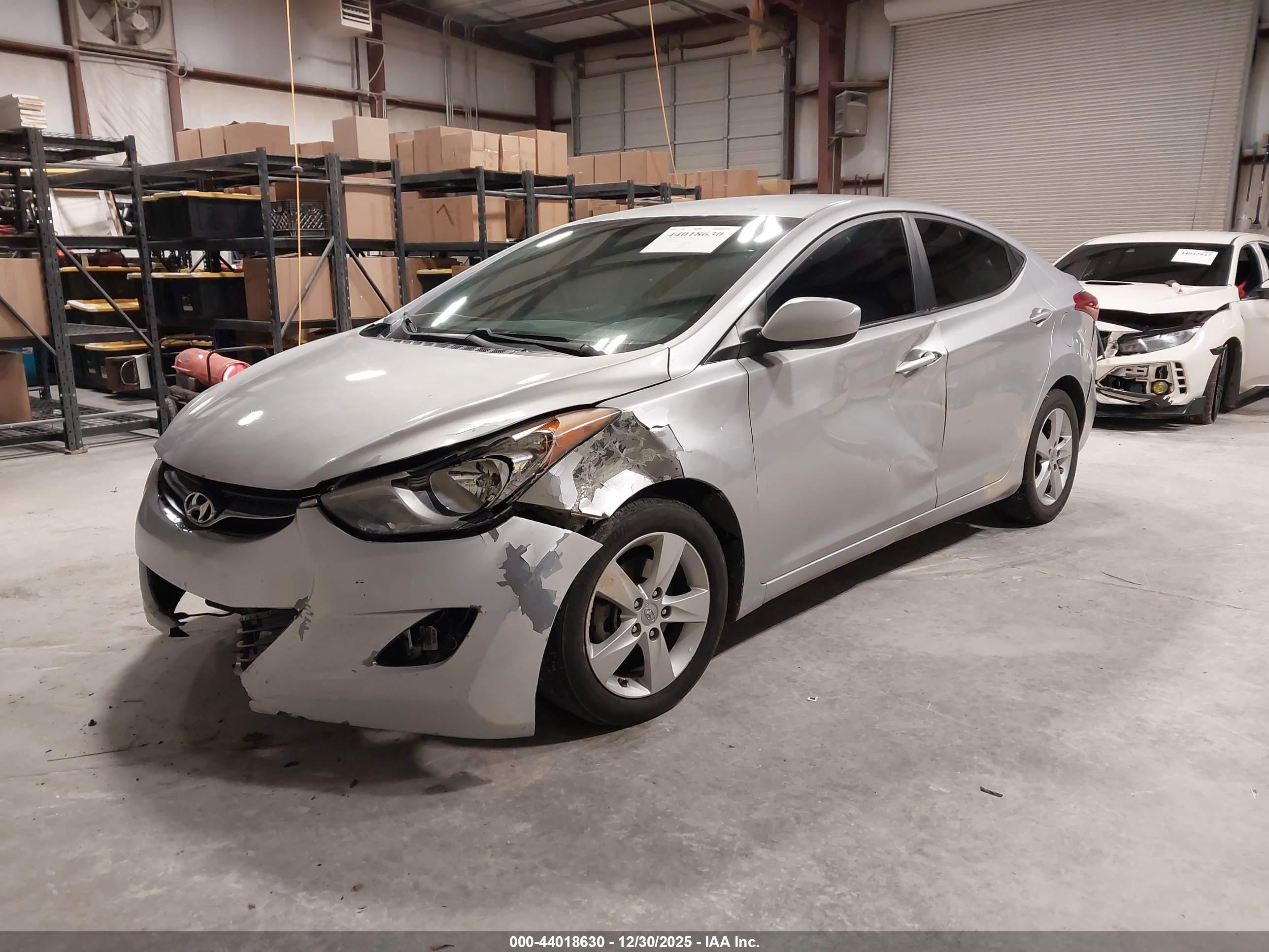 HYUNDAI ELANTRA image 2
