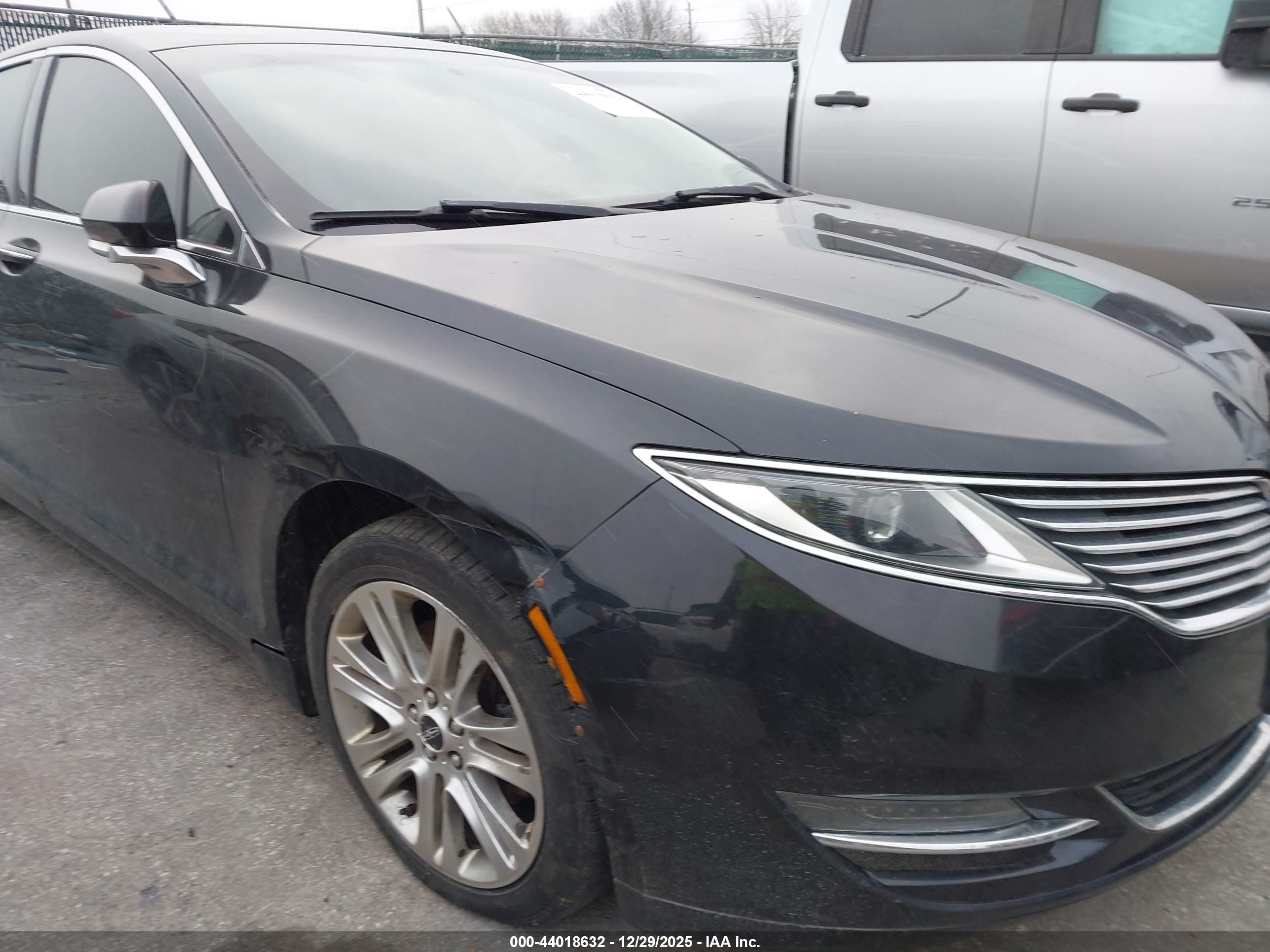 LINCOLN MKZ image 6
