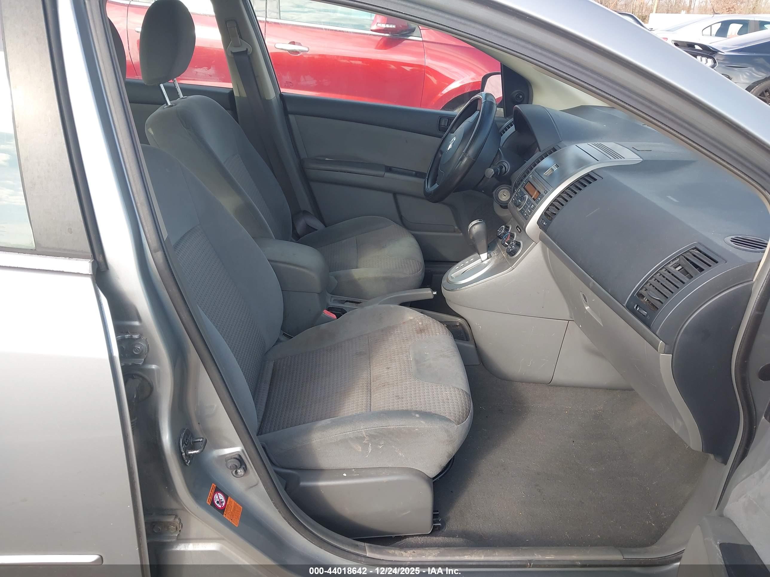 NISSAN SENTRA image 5