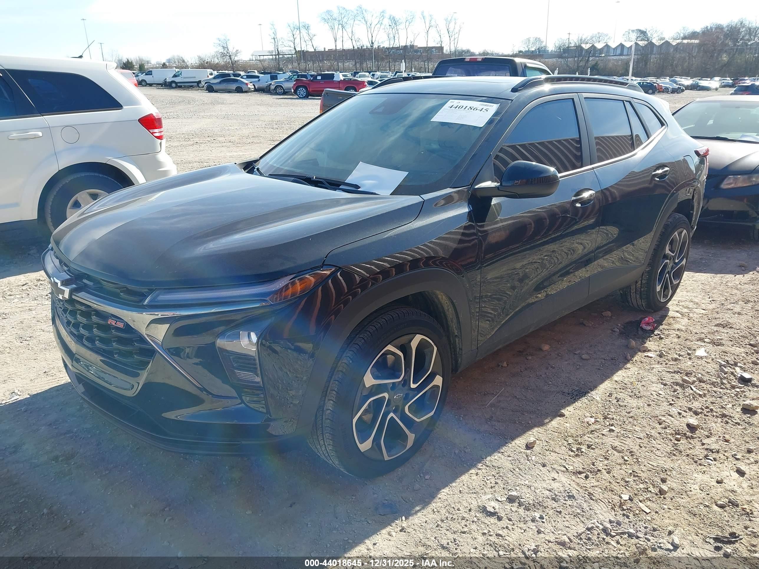 CHEVROLET TRAX image 2