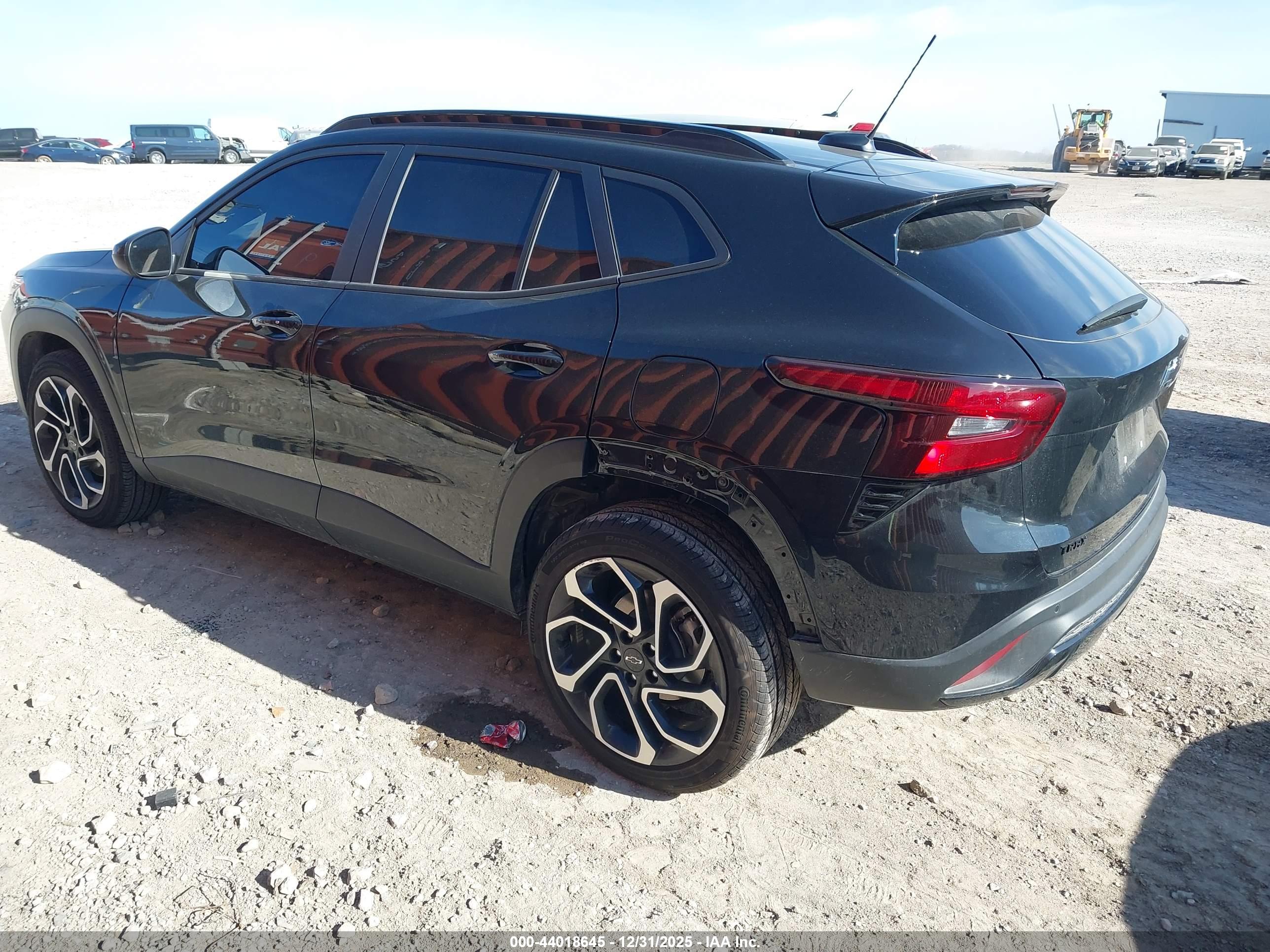 CHEVROLET TRAX image 3