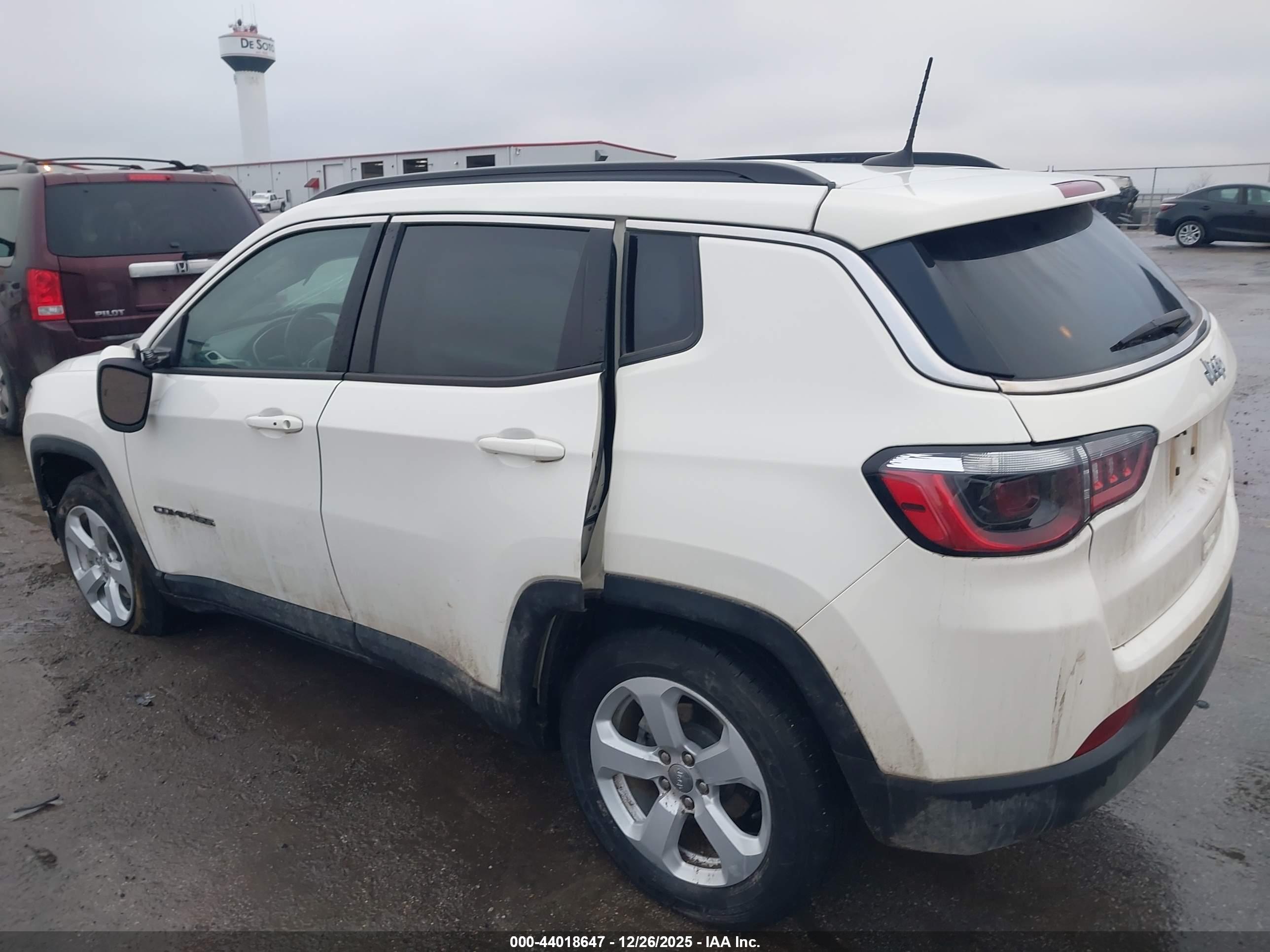 JEEP COMPASS image 3