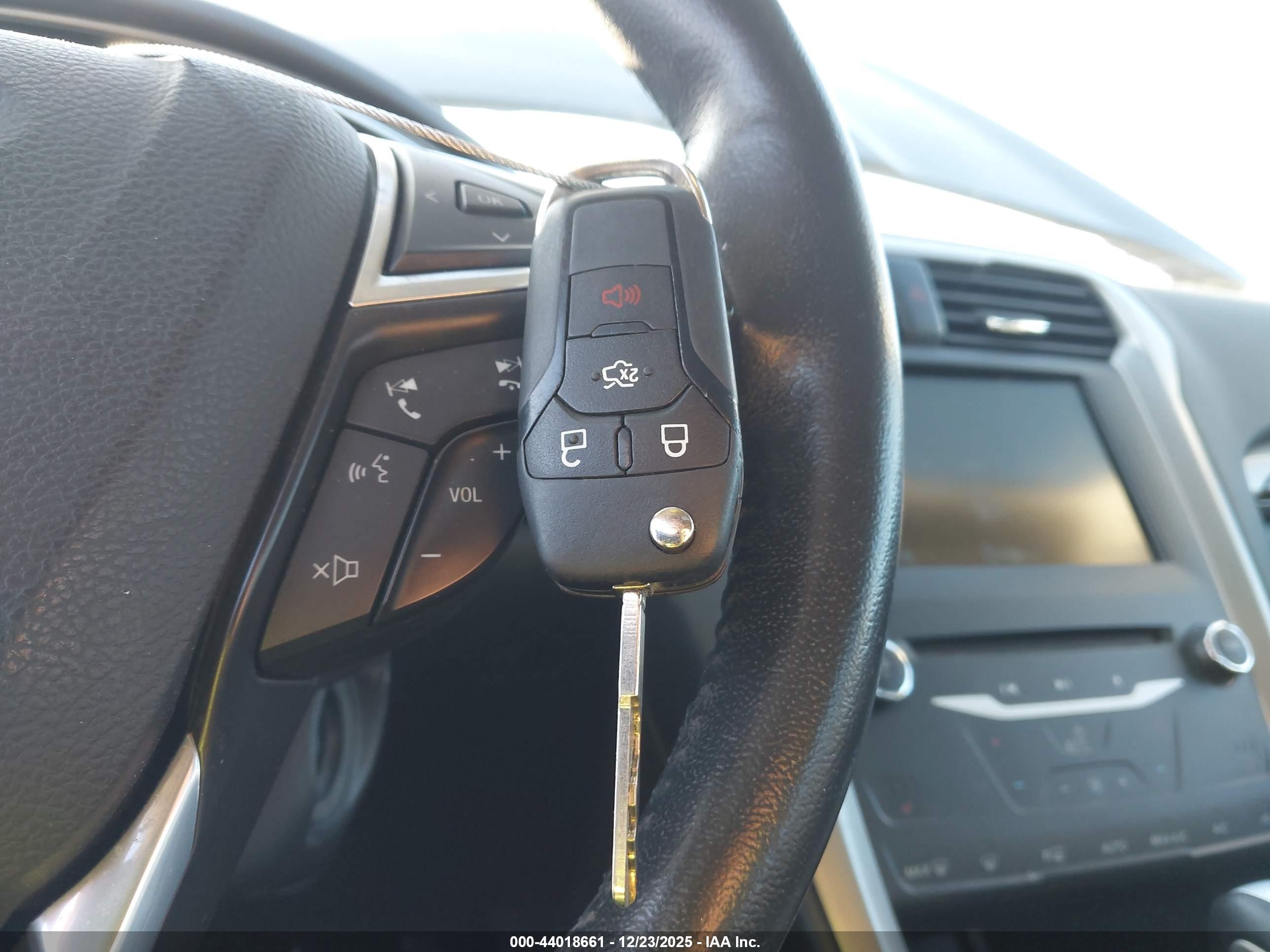 FORD FUSION image 11