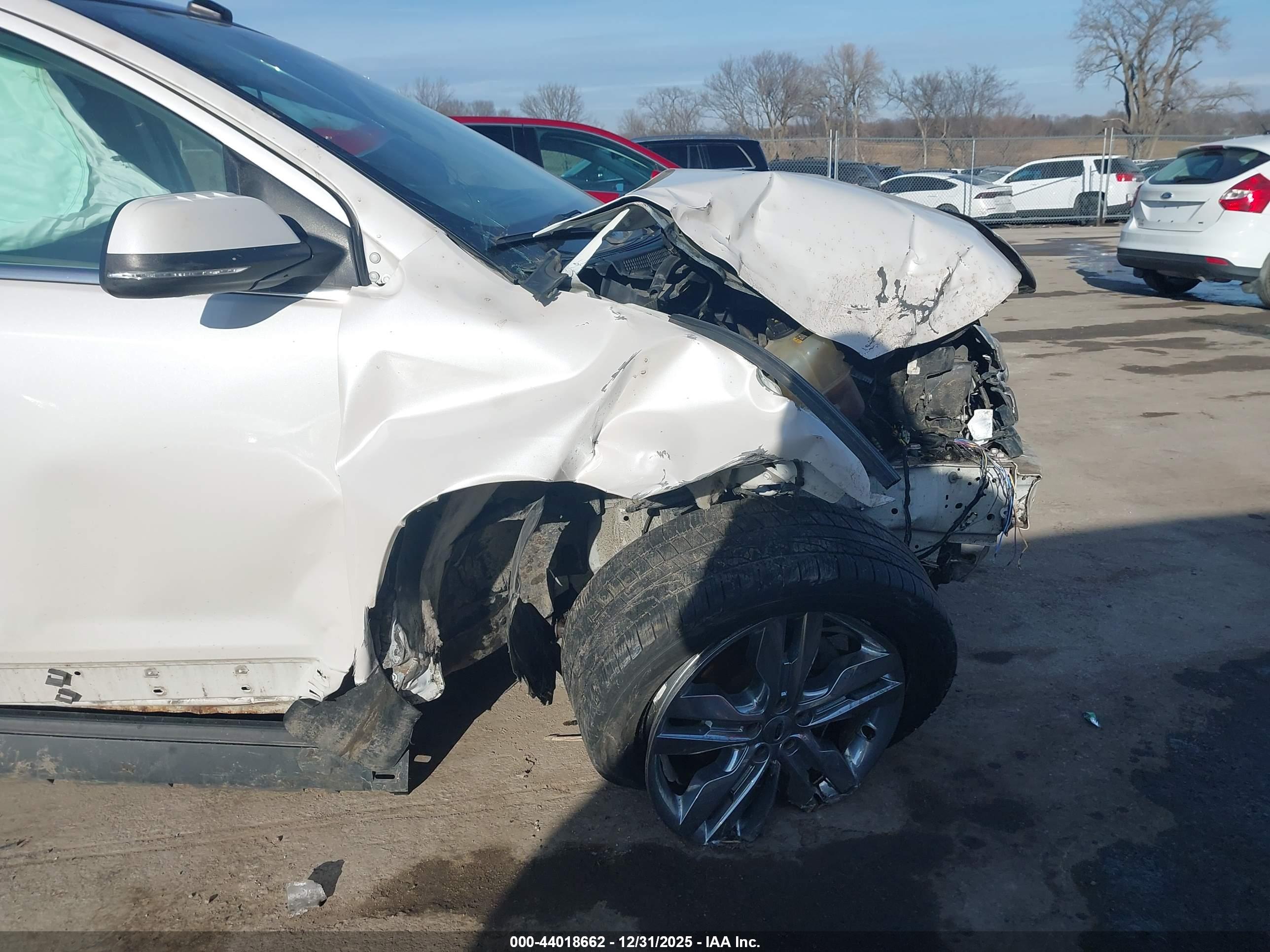 FORD EDGE image 6