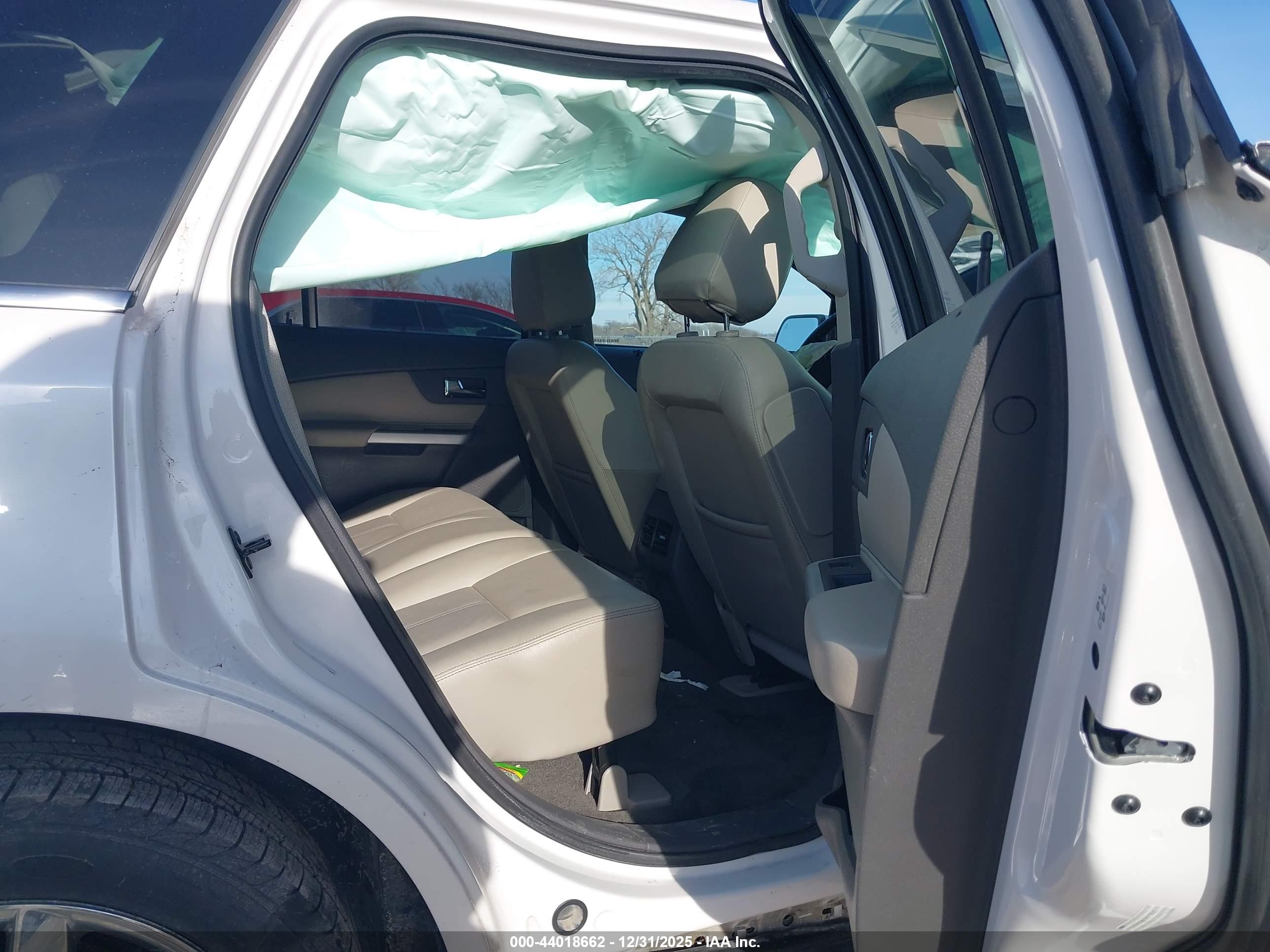 FORD EDGE image 8