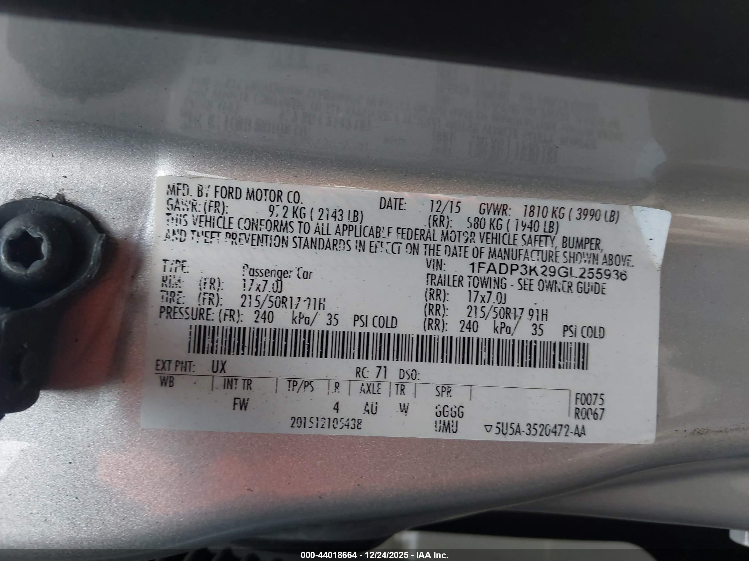 FORD FOCUS image 9