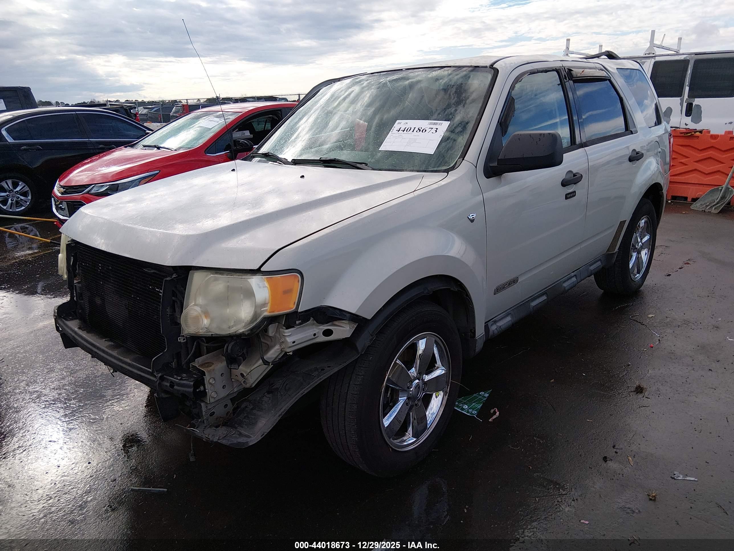 FORD ESCAPE image 2