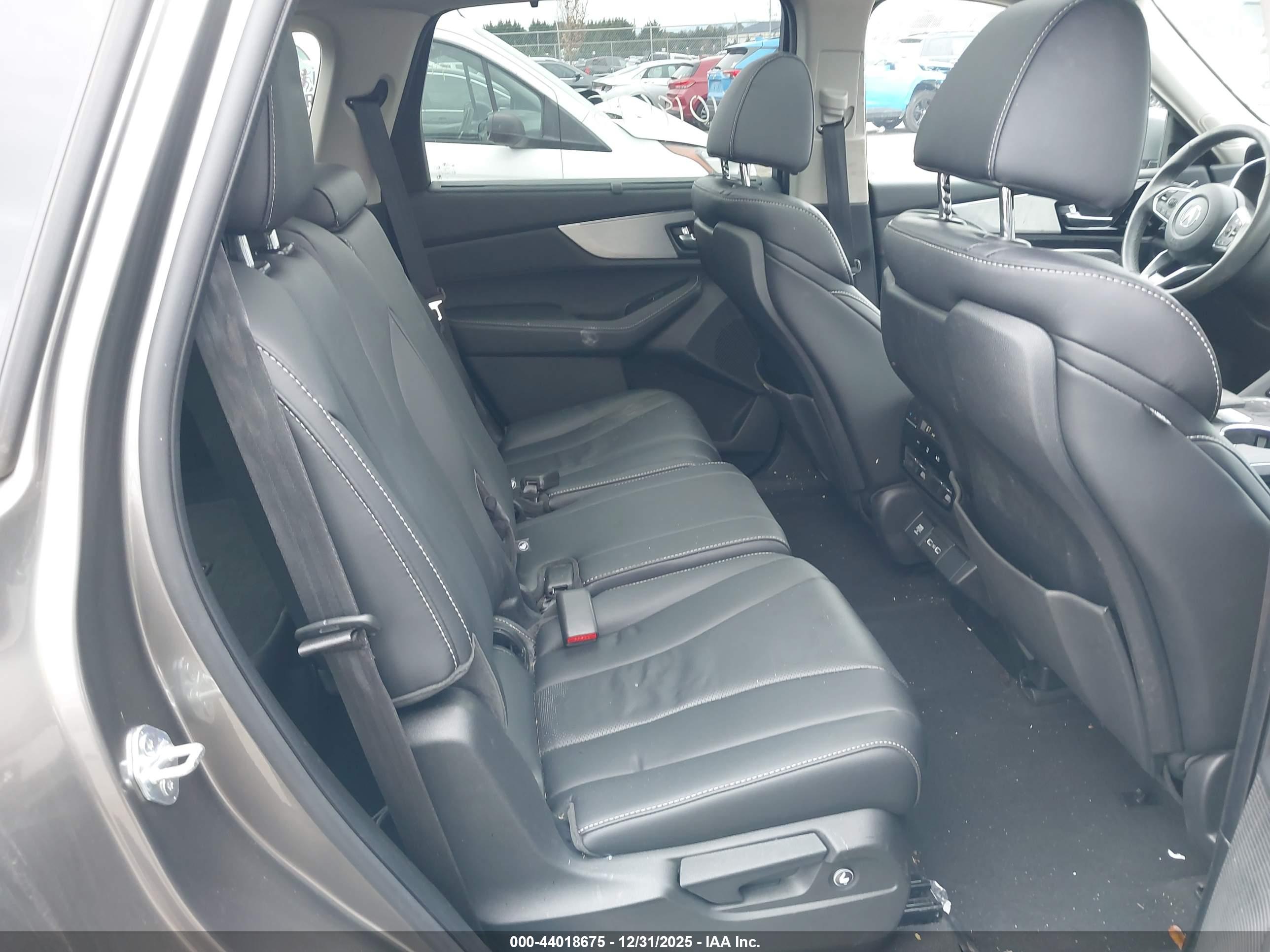 ACURA MDX image 8