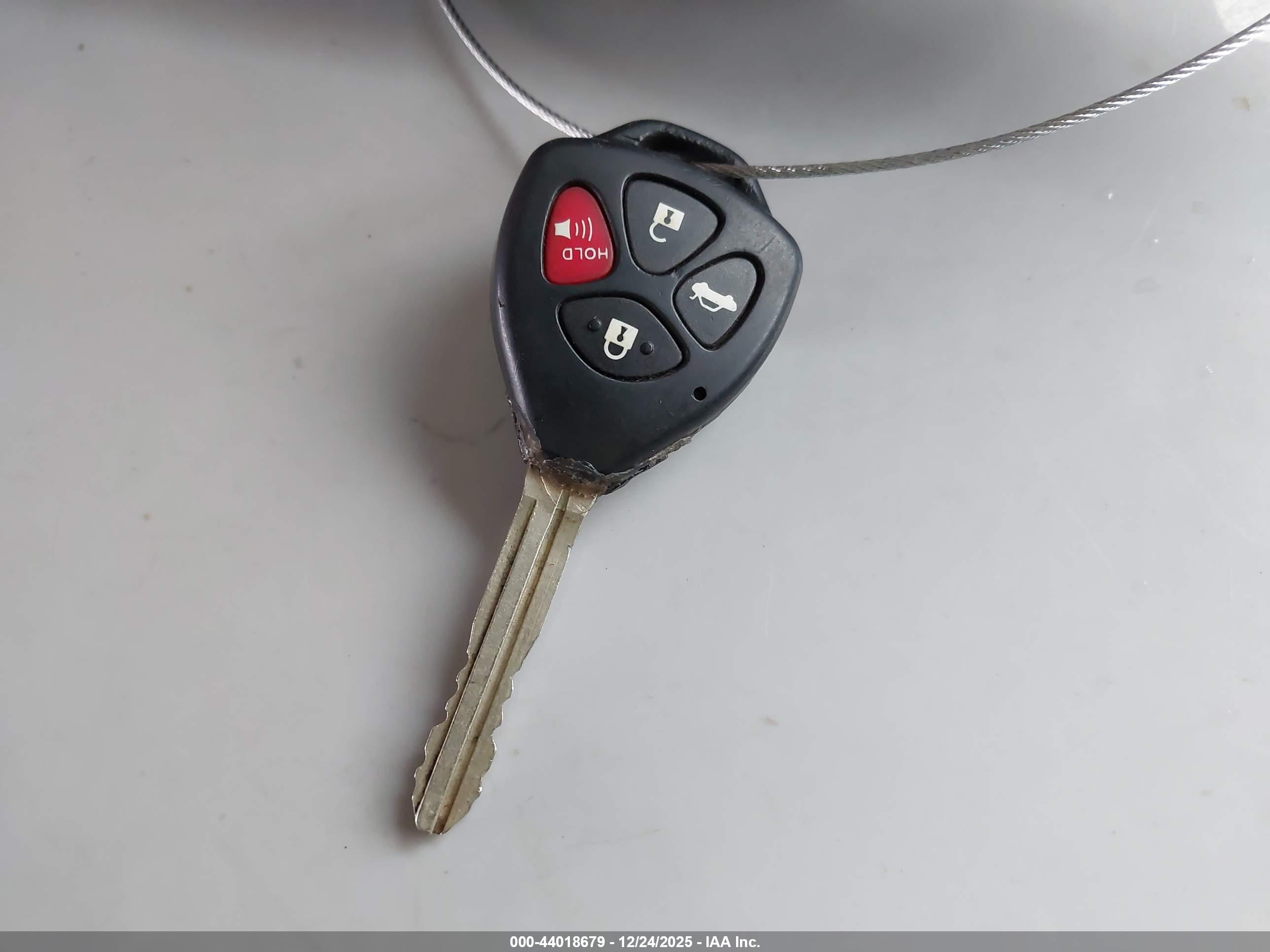 TOYOTA CAMRY image 11